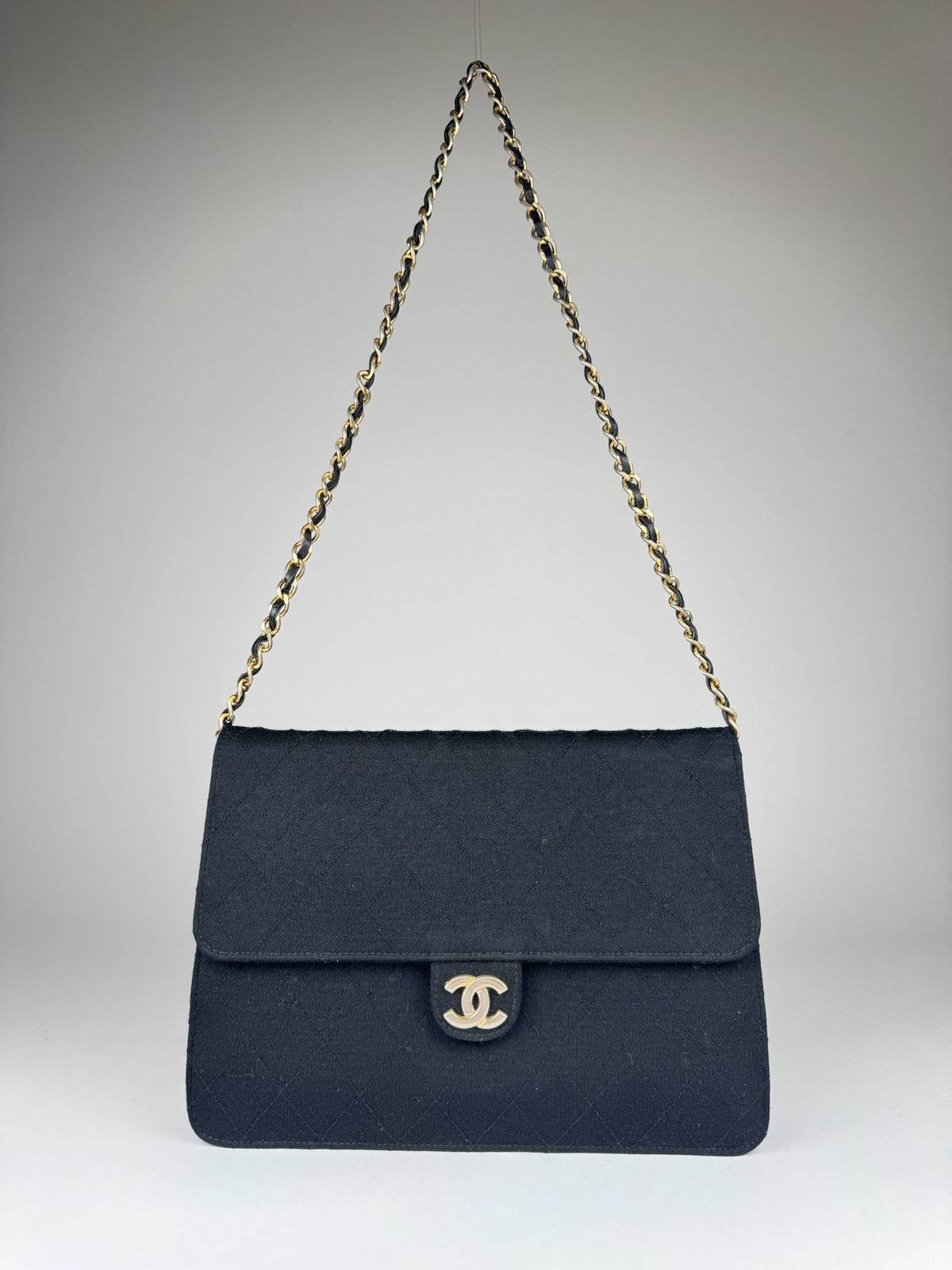 Chanel Single Flap - respace.studio
