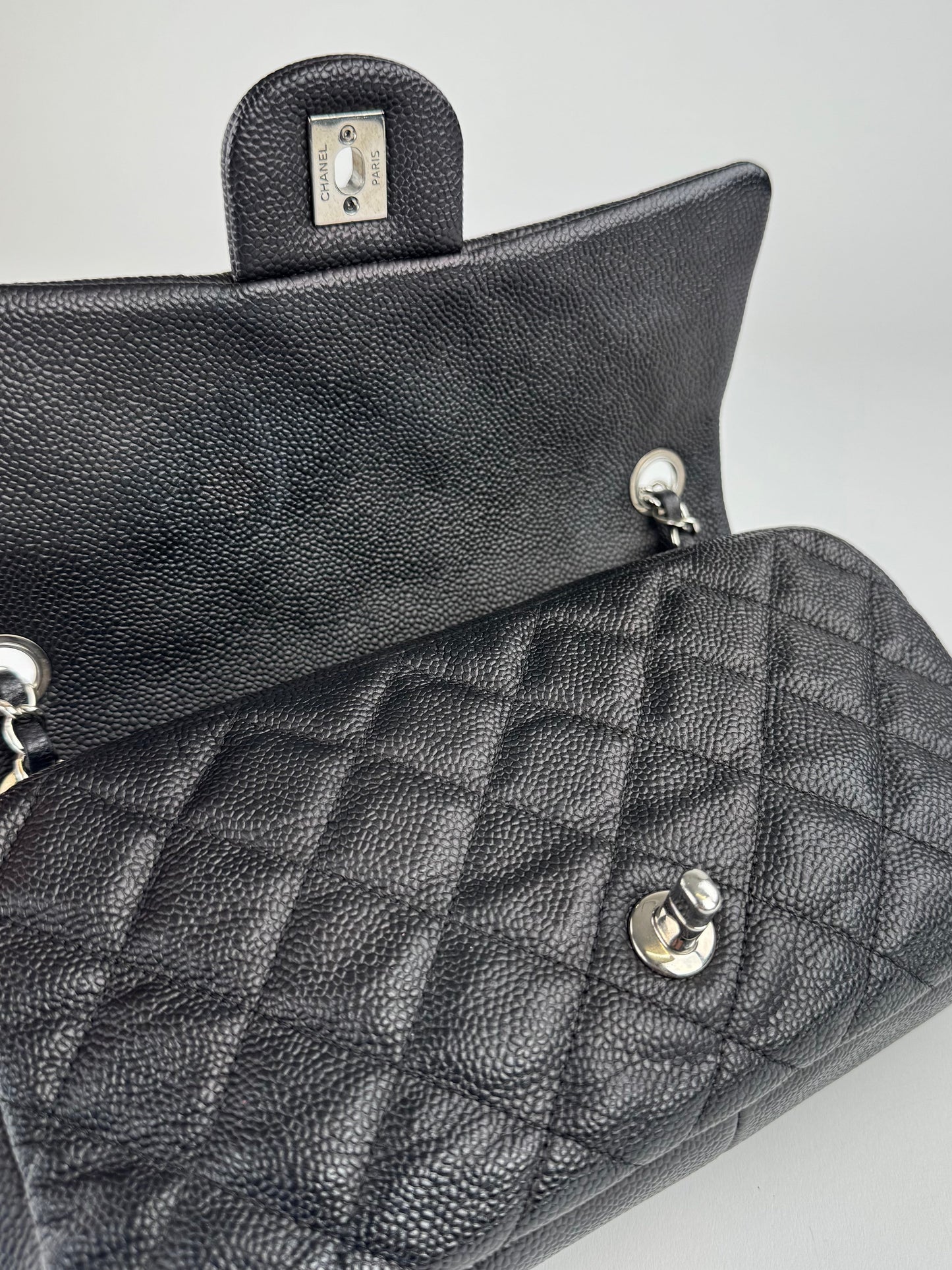 Chanel Single Flap Caviar - respace.studio