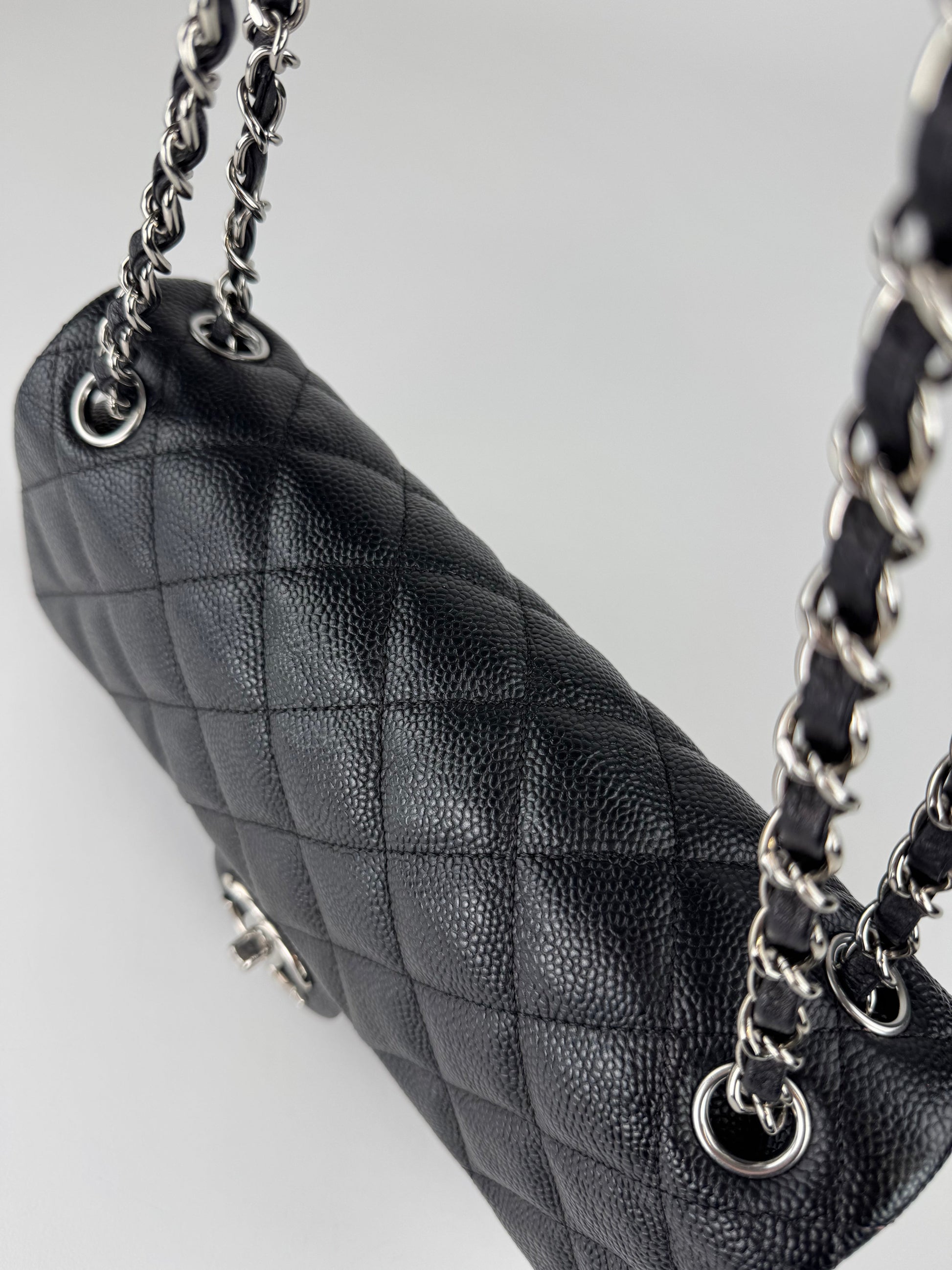 Chanel Single Flap Caviar - respace.studio