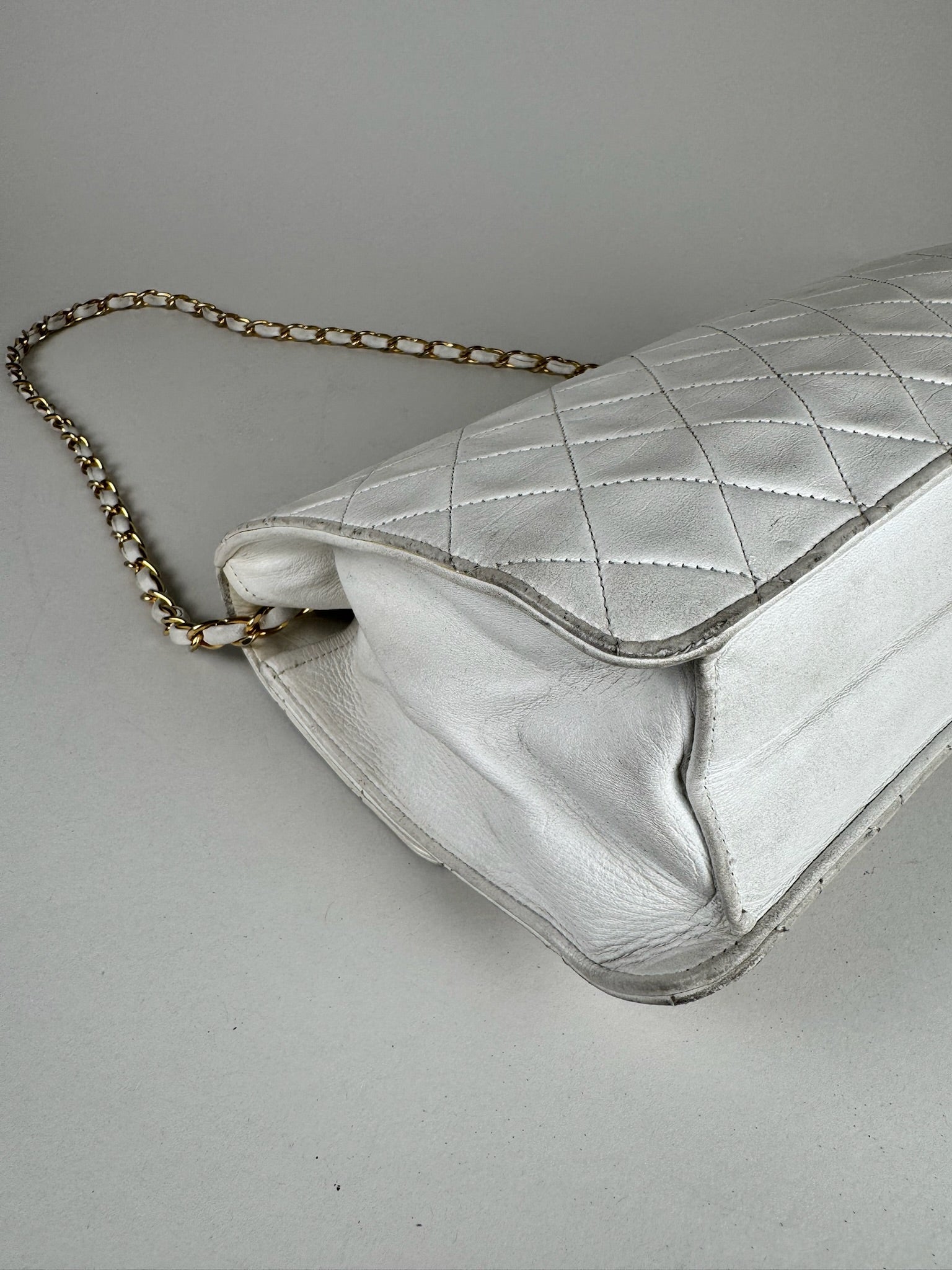 Chanel Single Flap Lambskin - respace.studio