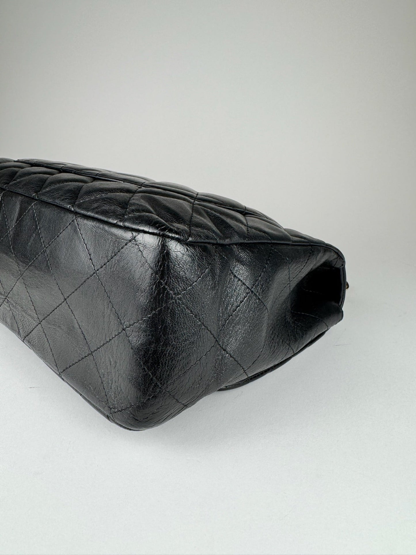 Chanel Timeless Classique medium - respace.studio