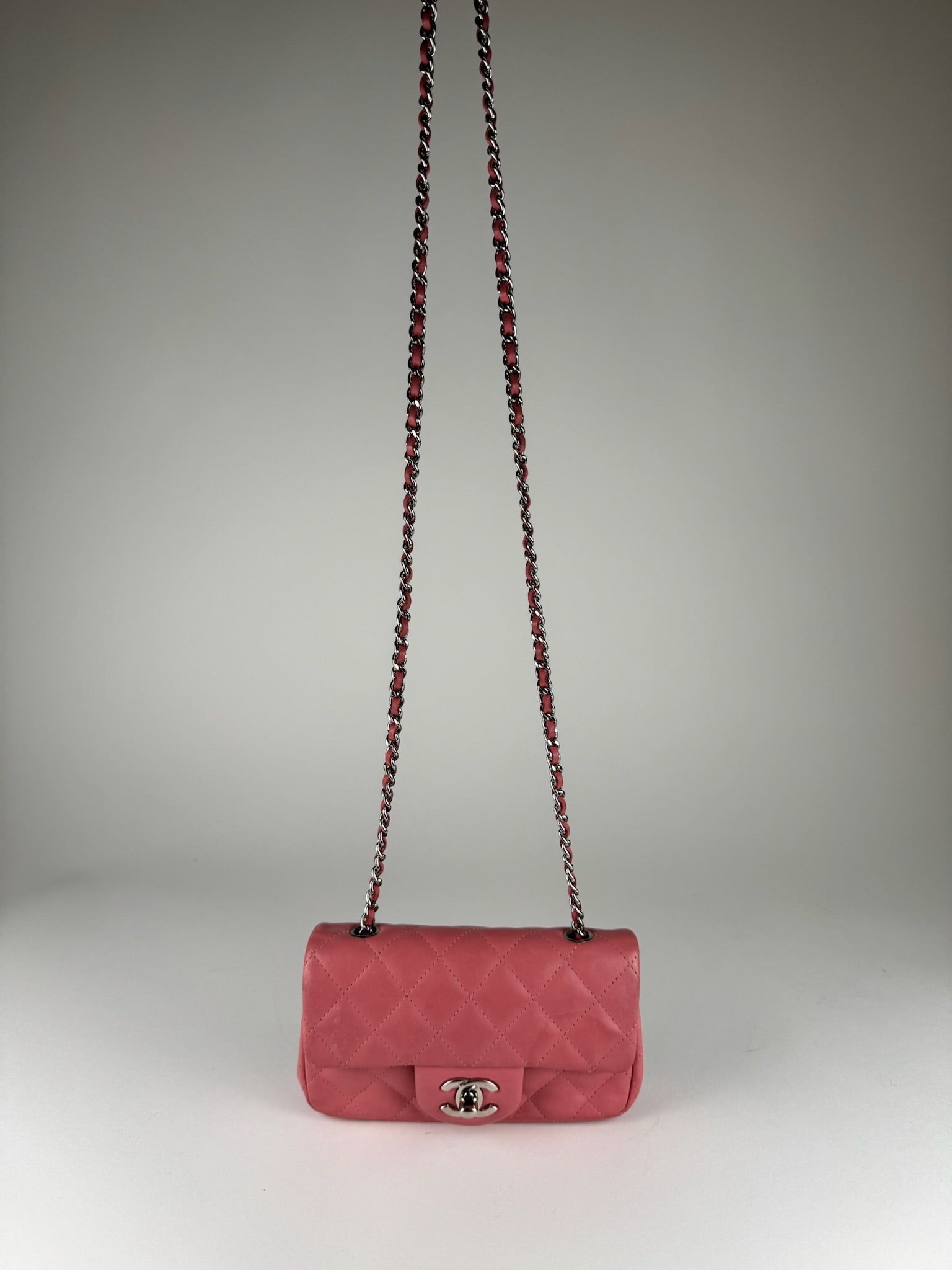 Chanel Timeless Classique Mini - respace.studio