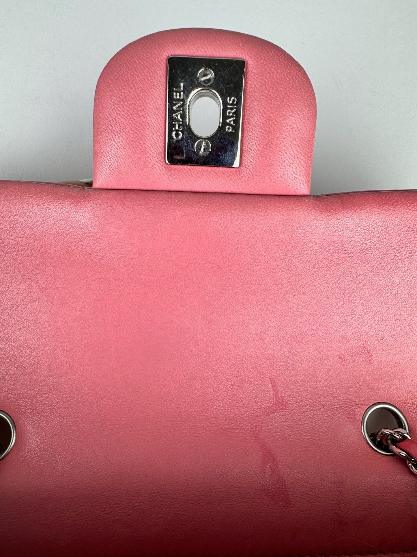 Chanel Timeless Classique Mini - respace.studio