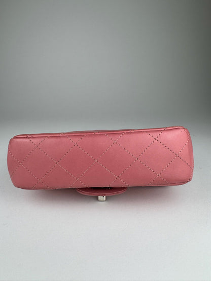 Chanel Timeless Classique Mini - respace.studio
