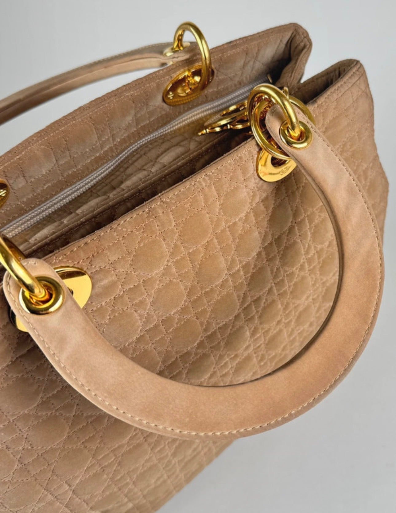 Dior Lady Dior Large - respace.studio