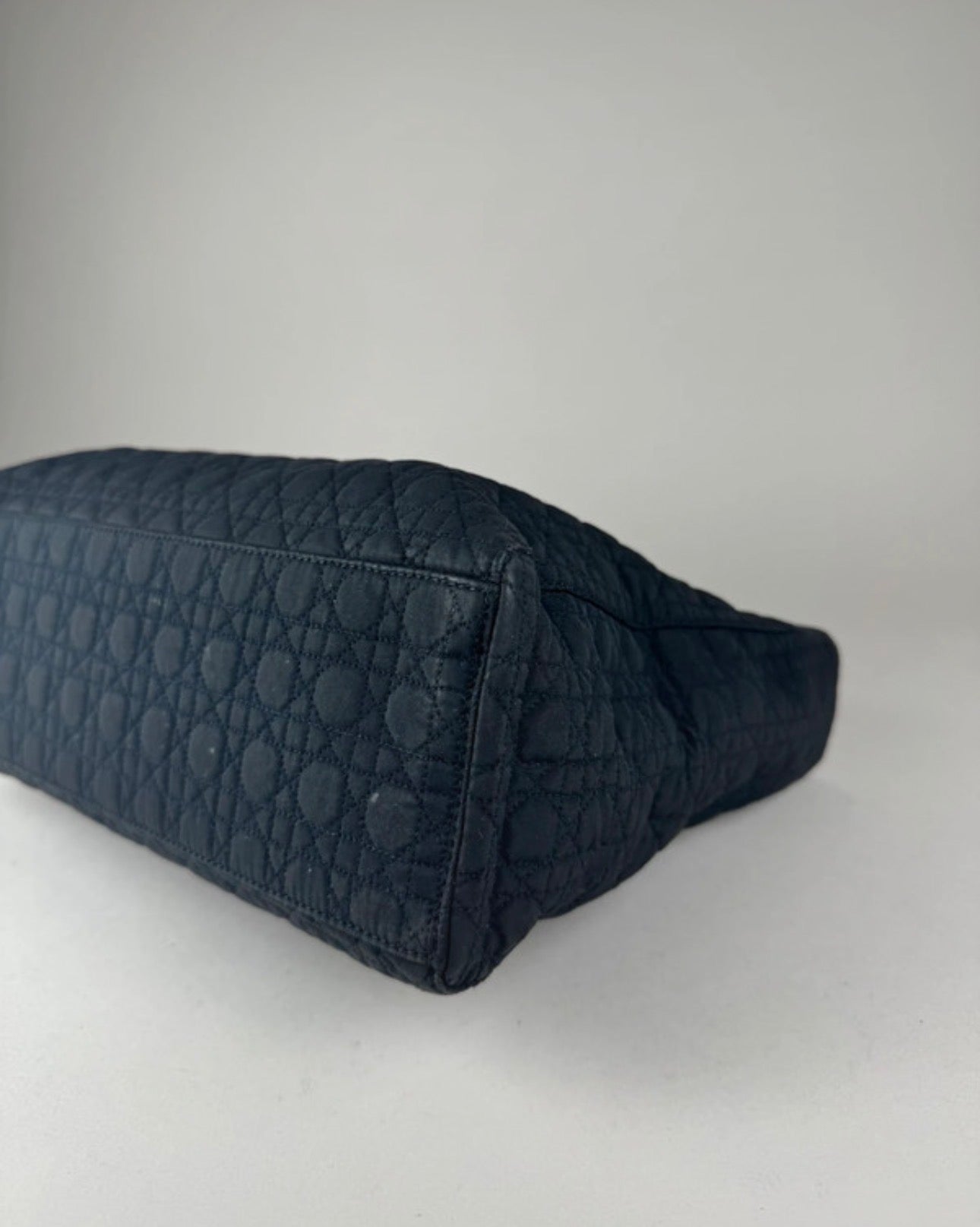 Dior Lady Dior Large - respace.studio