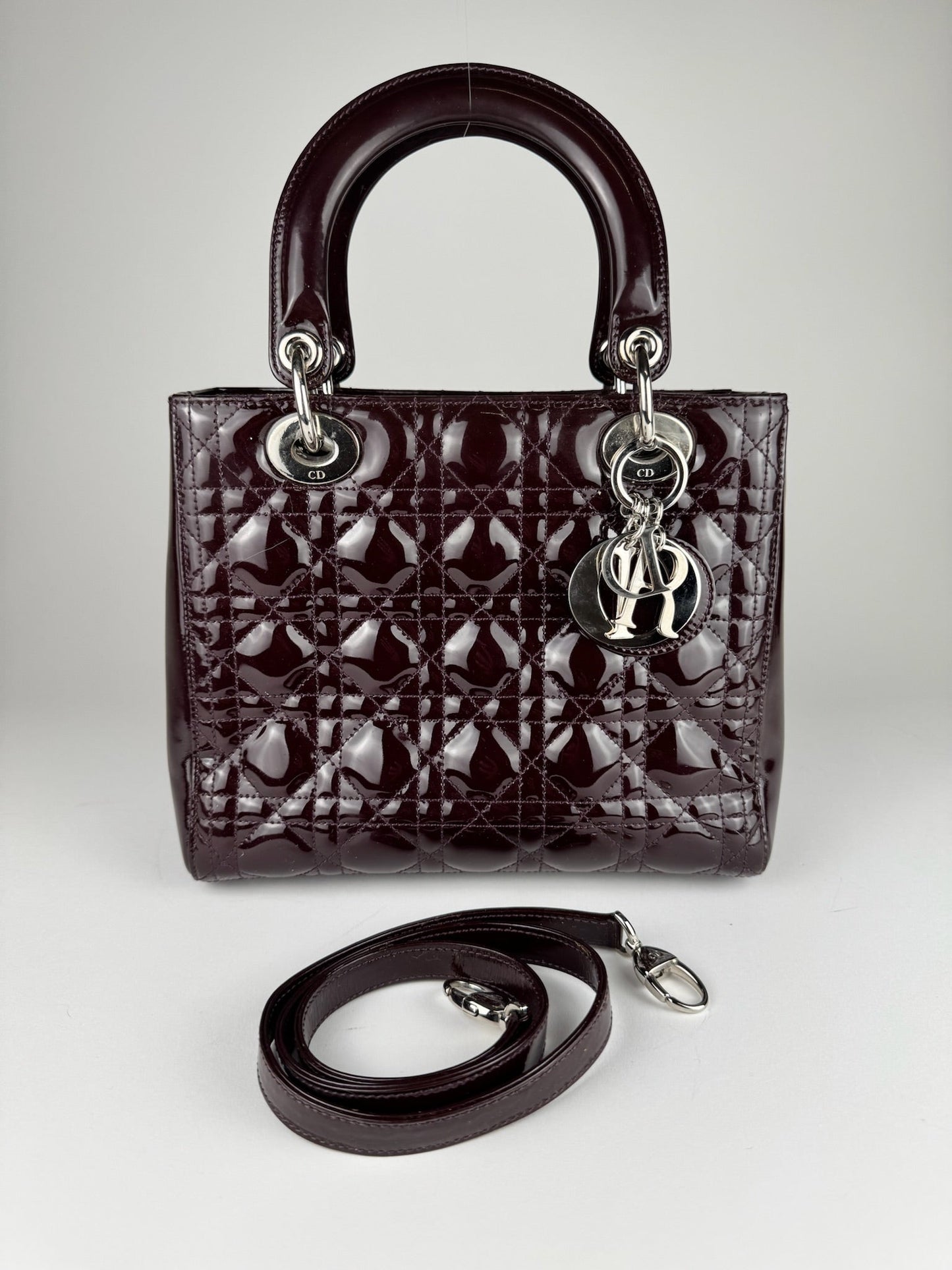 Dior Lady Dior Medium - respace.studio