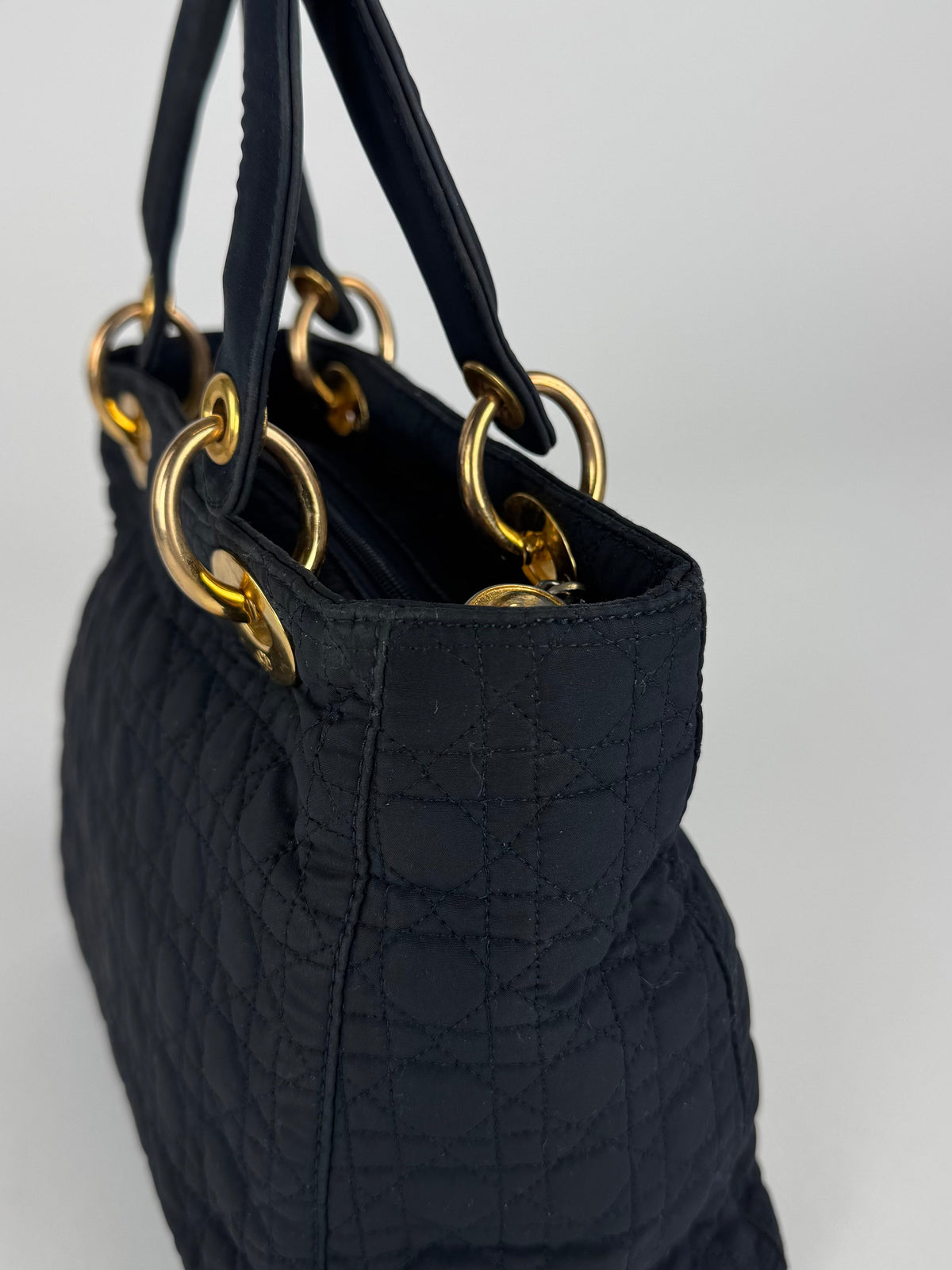 Dior Lady Dior Medium - respace.studio