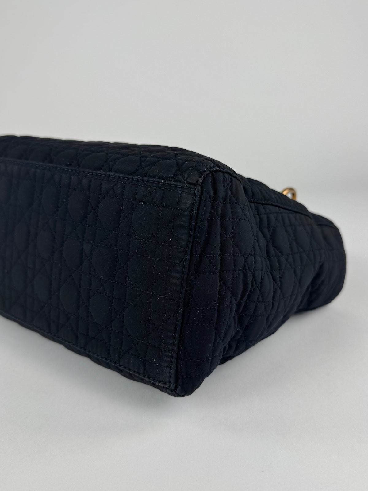 Dior Lady Dior Medium - respace.studio