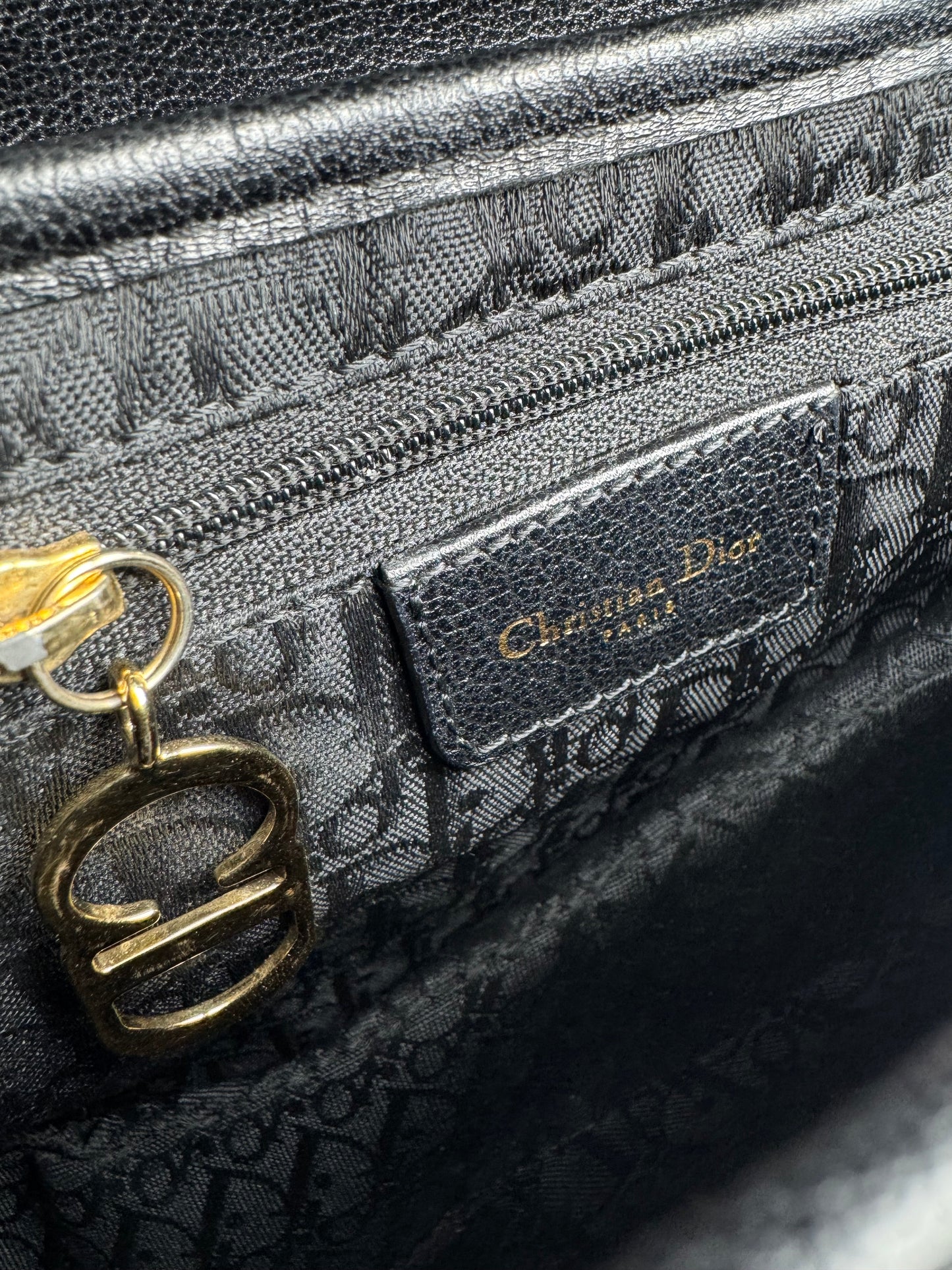 Dior Saddle - respace.studio