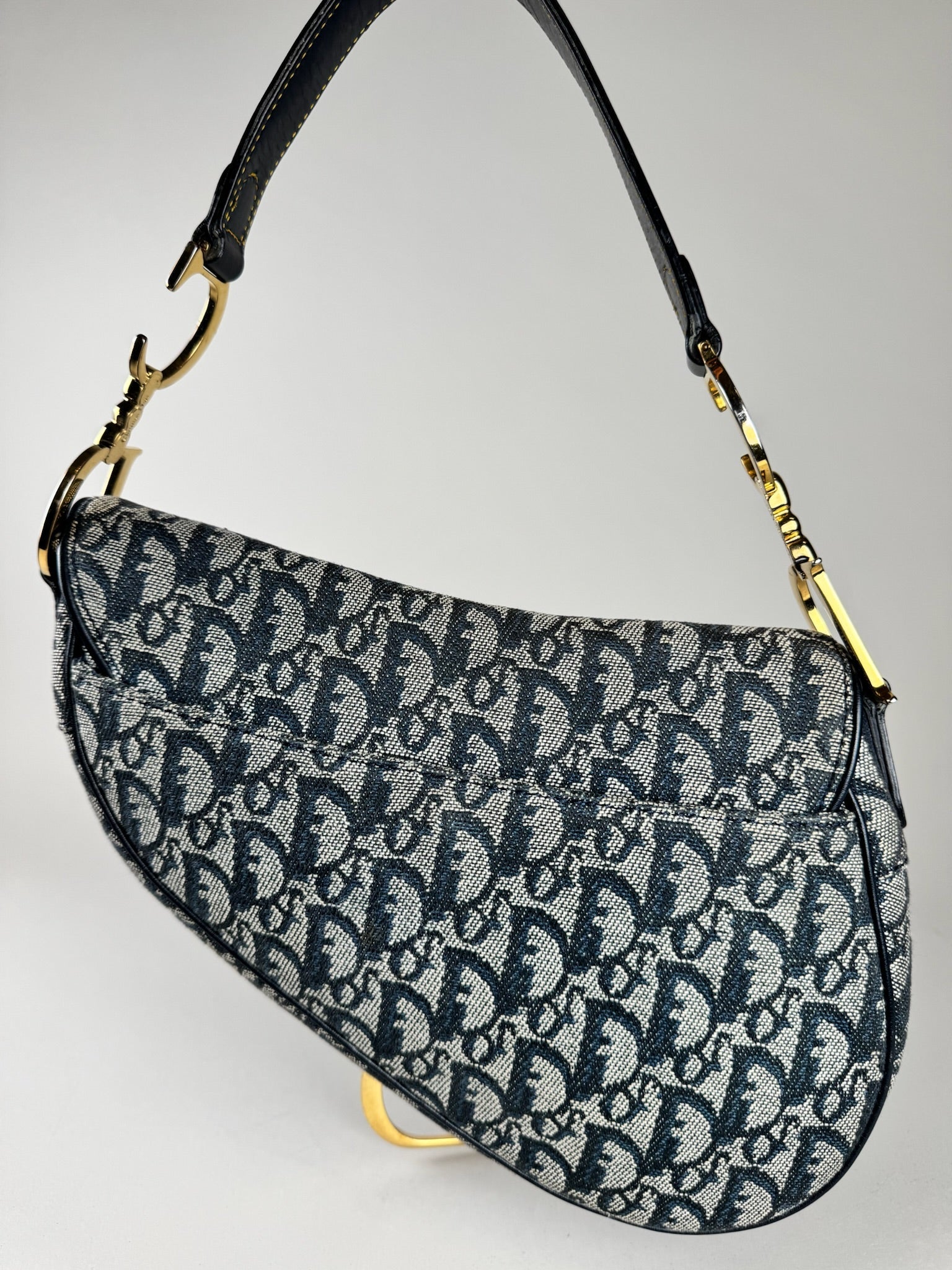 Dior Saddle - respace.studio