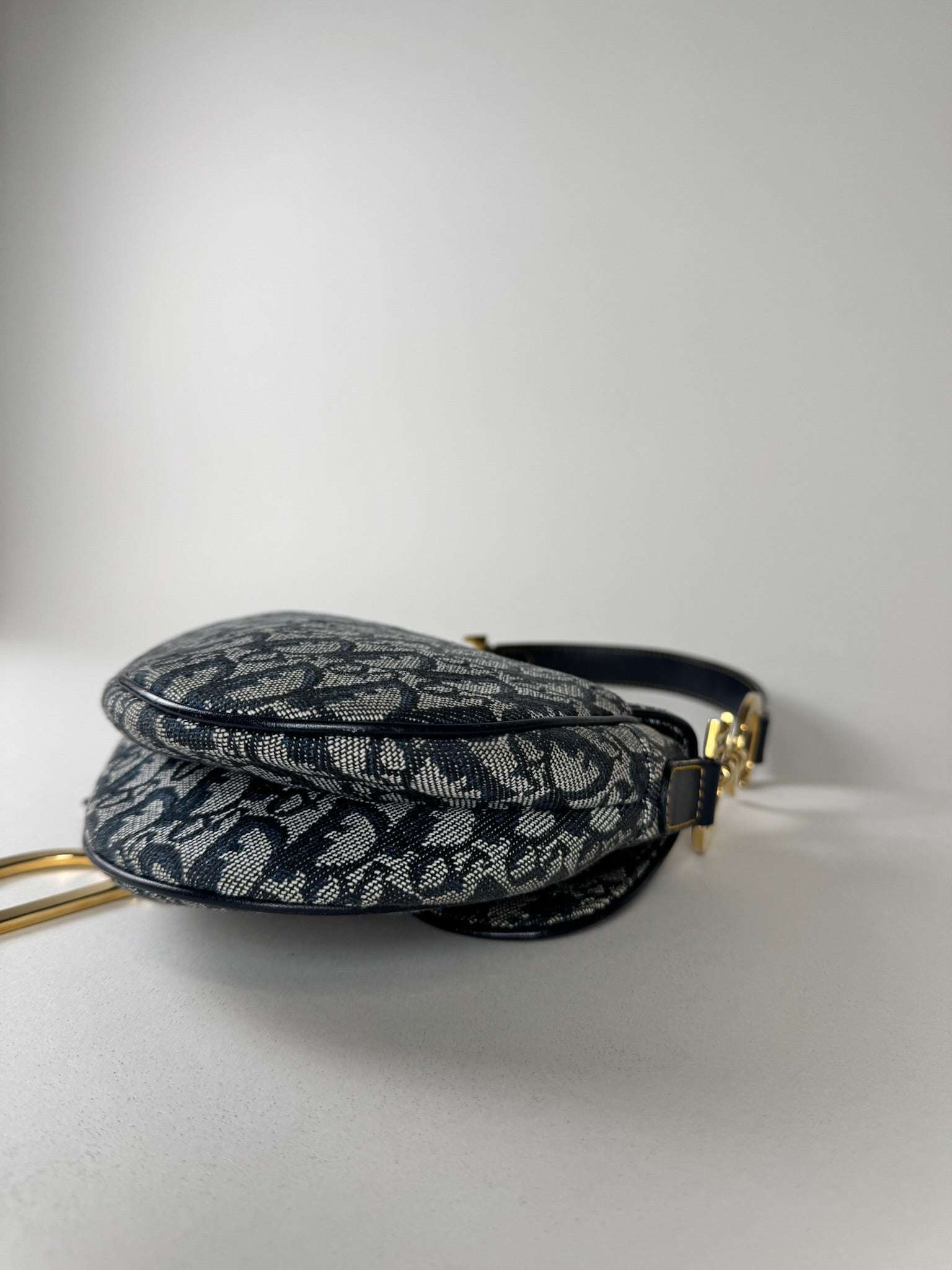 Dior Saddle - respace.studio