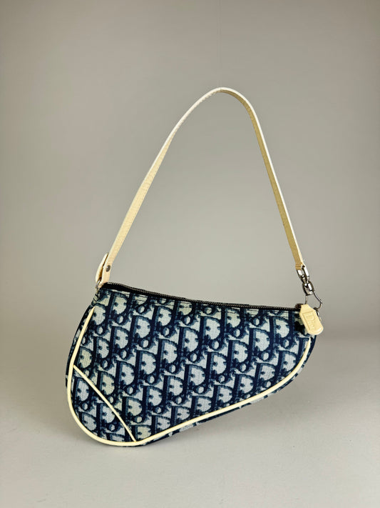 Dior Saddle Trotter - respace.studio