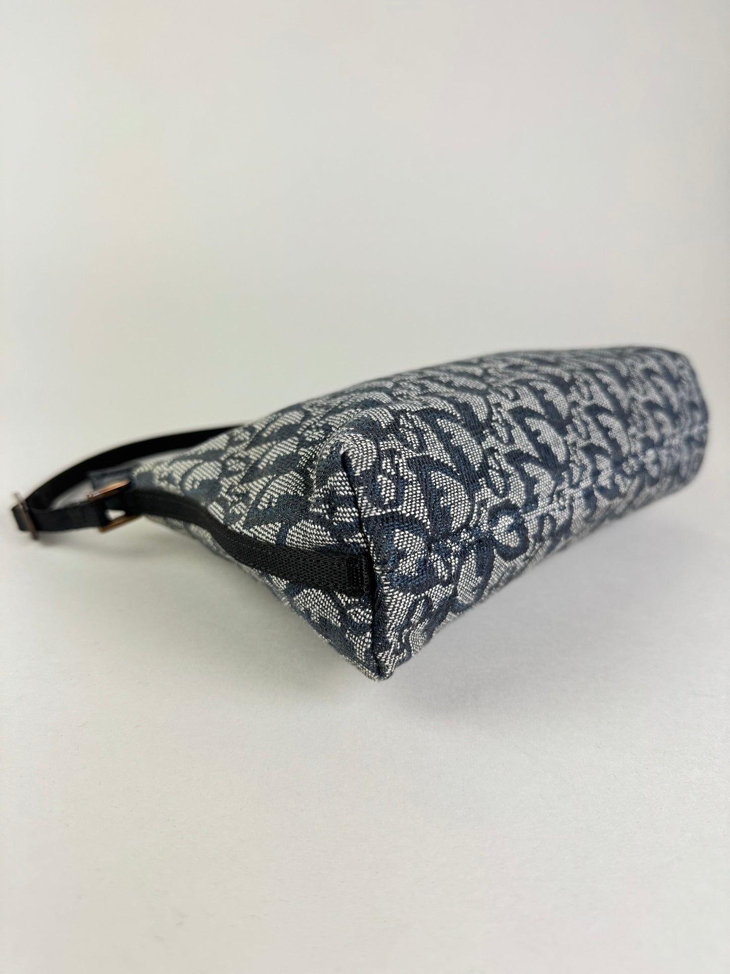 Dior Trotter Pouch - respace.studio