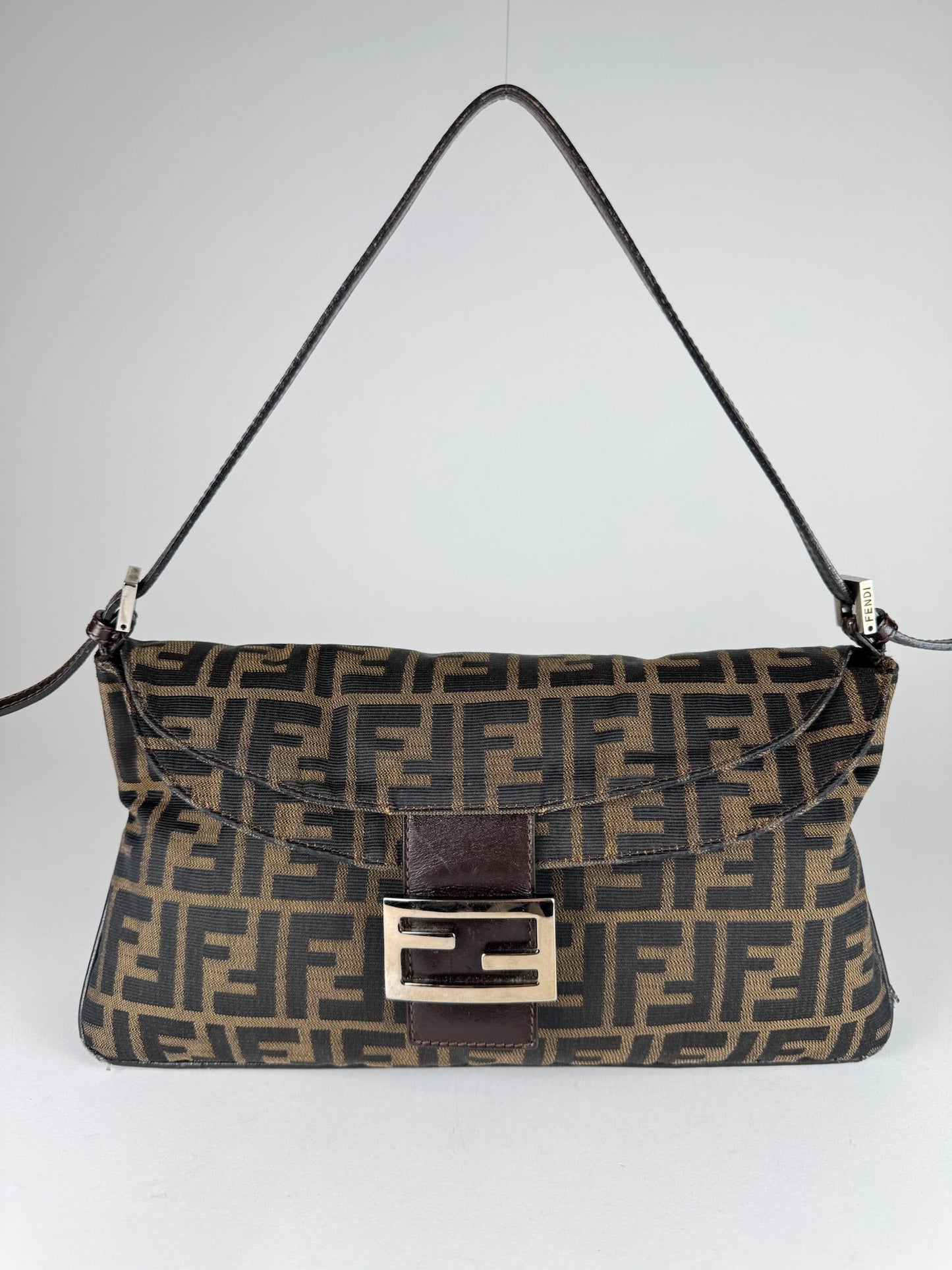 Fendi Baguette - respace.studio