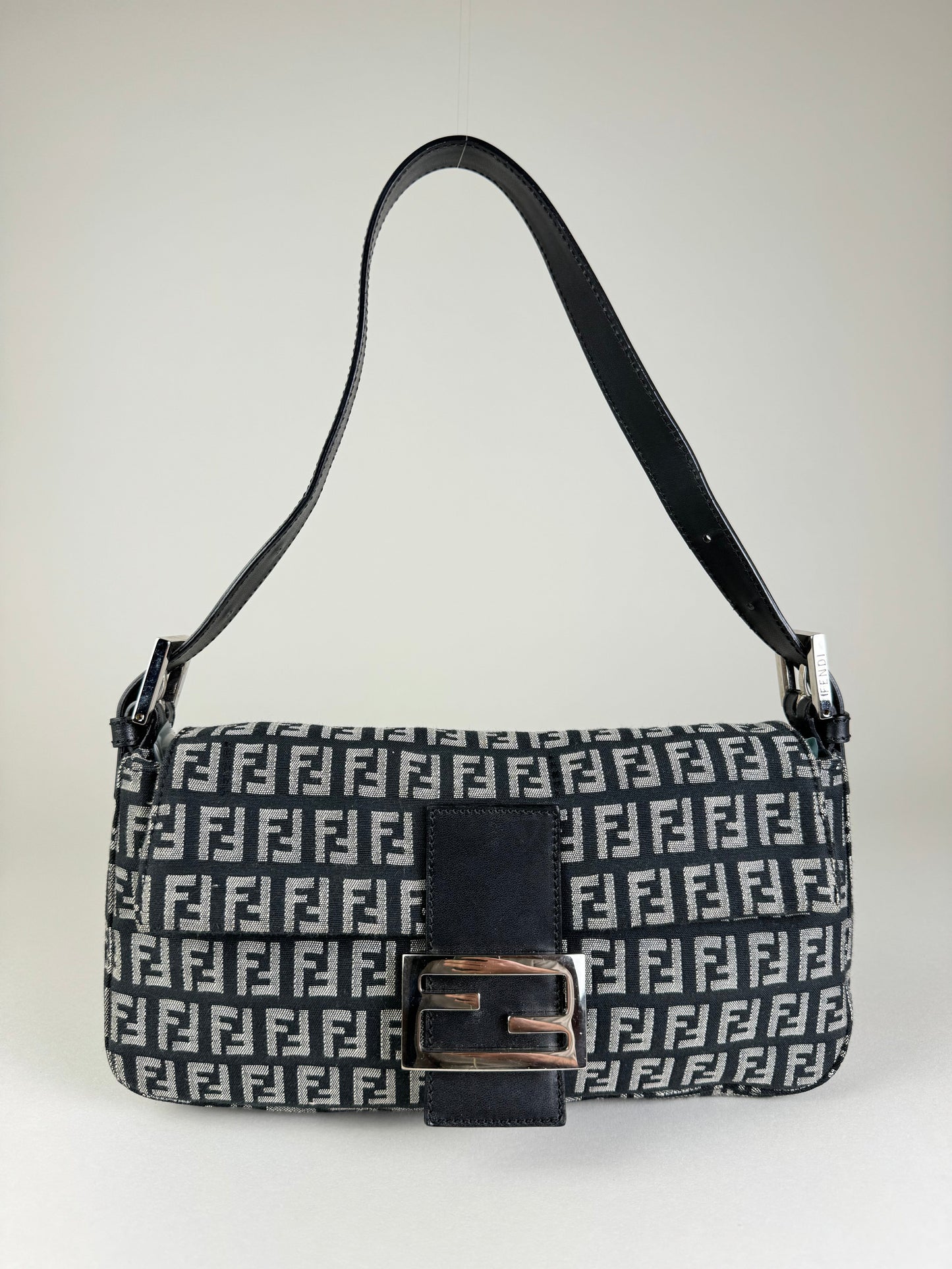 Fendi Baguette - respace.studio