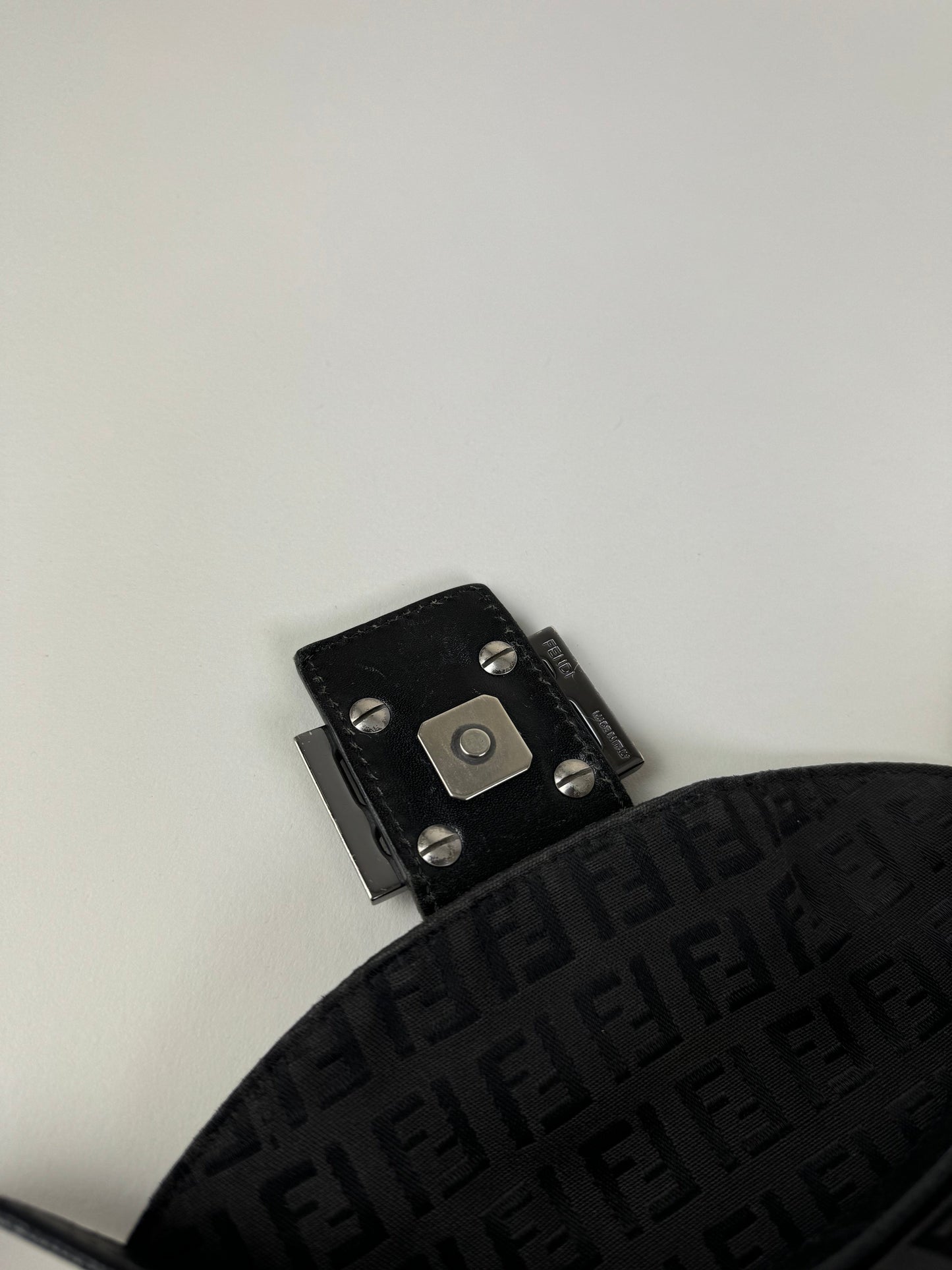 Fendi Baguette - respace.studio