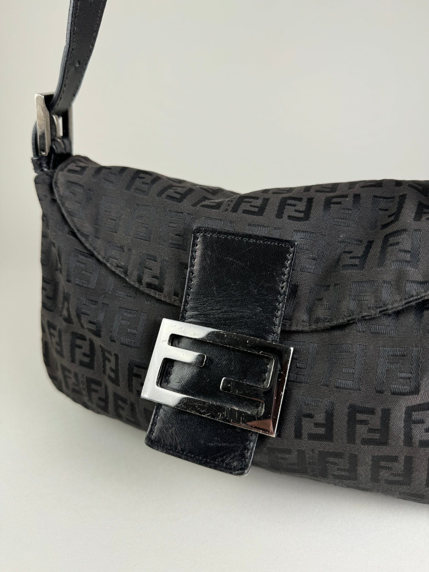 Fendi Baguette - respace.studio