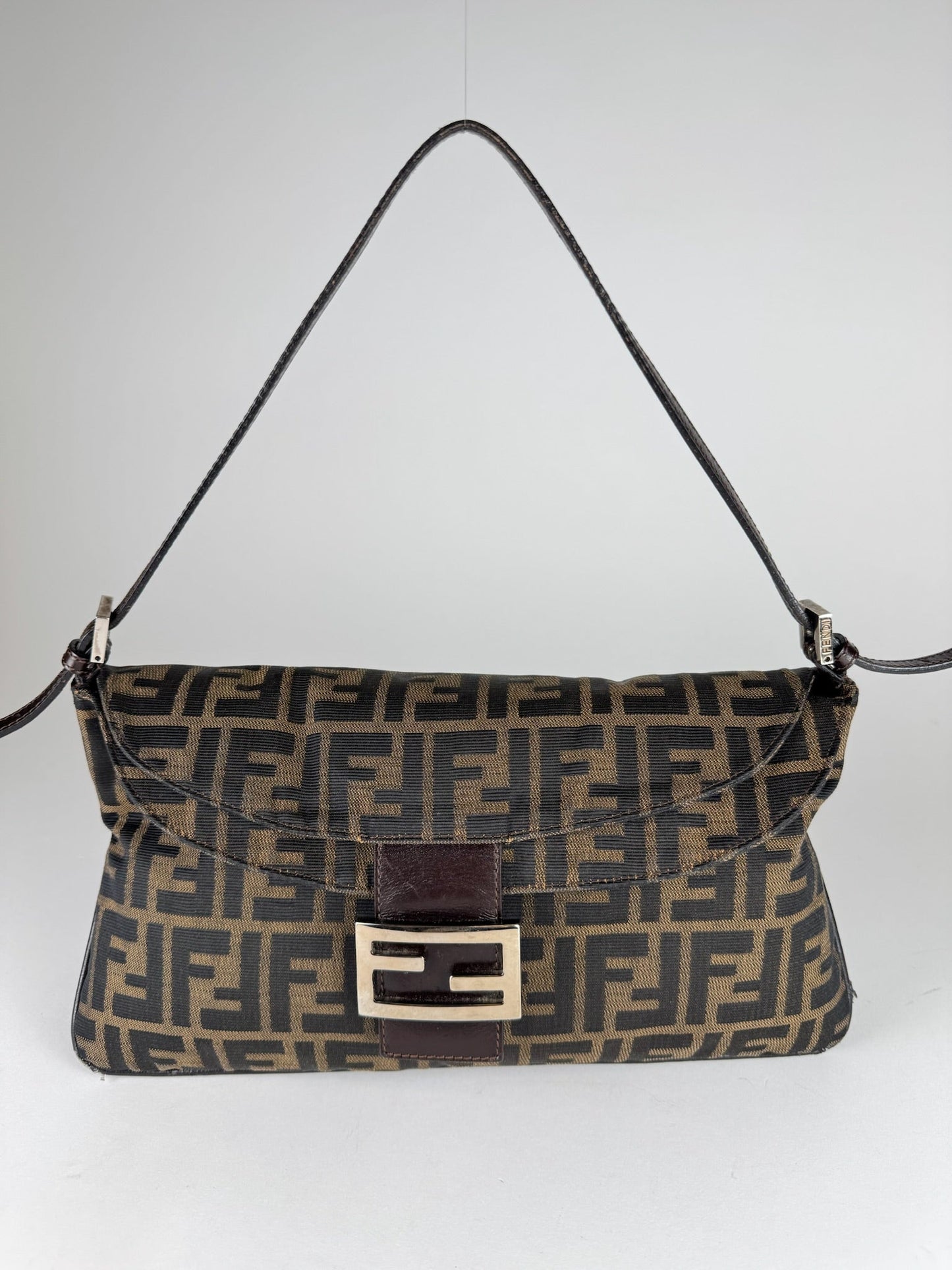 Fendi Baguette - respace.studio