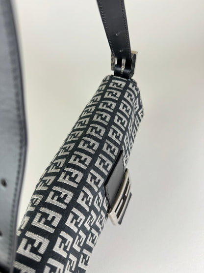 Fendi Baguette - respace.studio