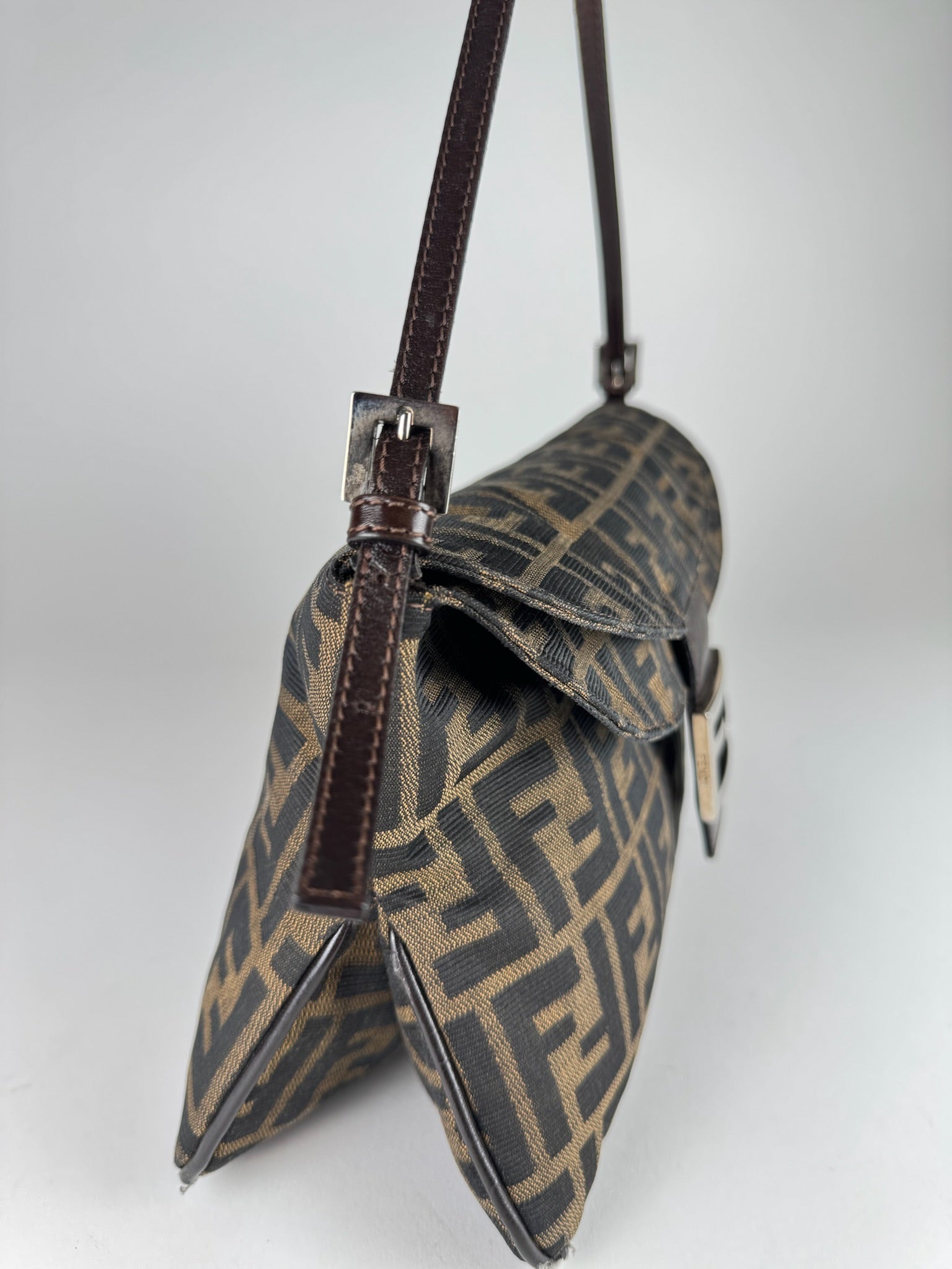 Fendi Baguette - respace.studio