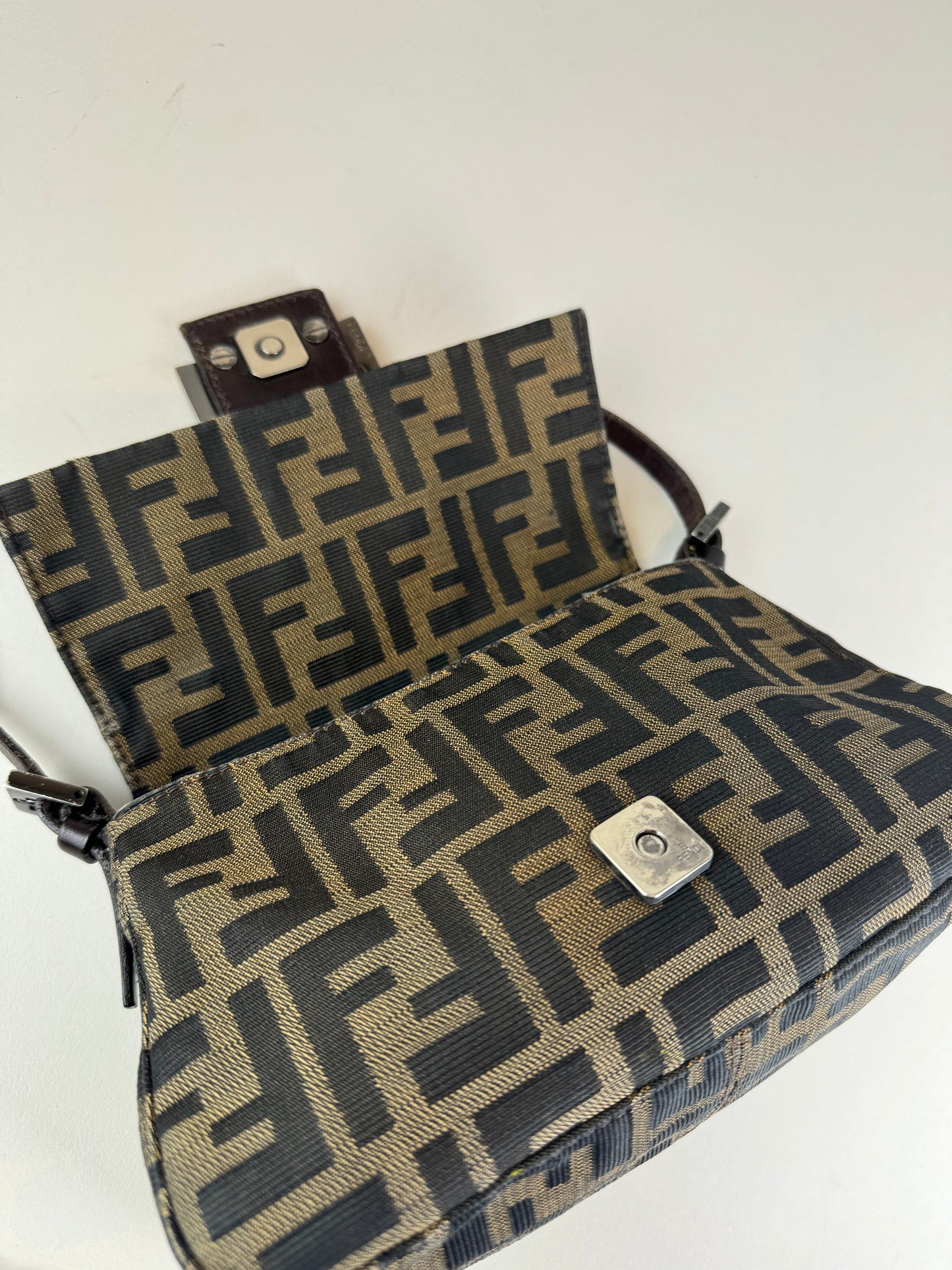 Fendi Baguette Mini - respace.studio