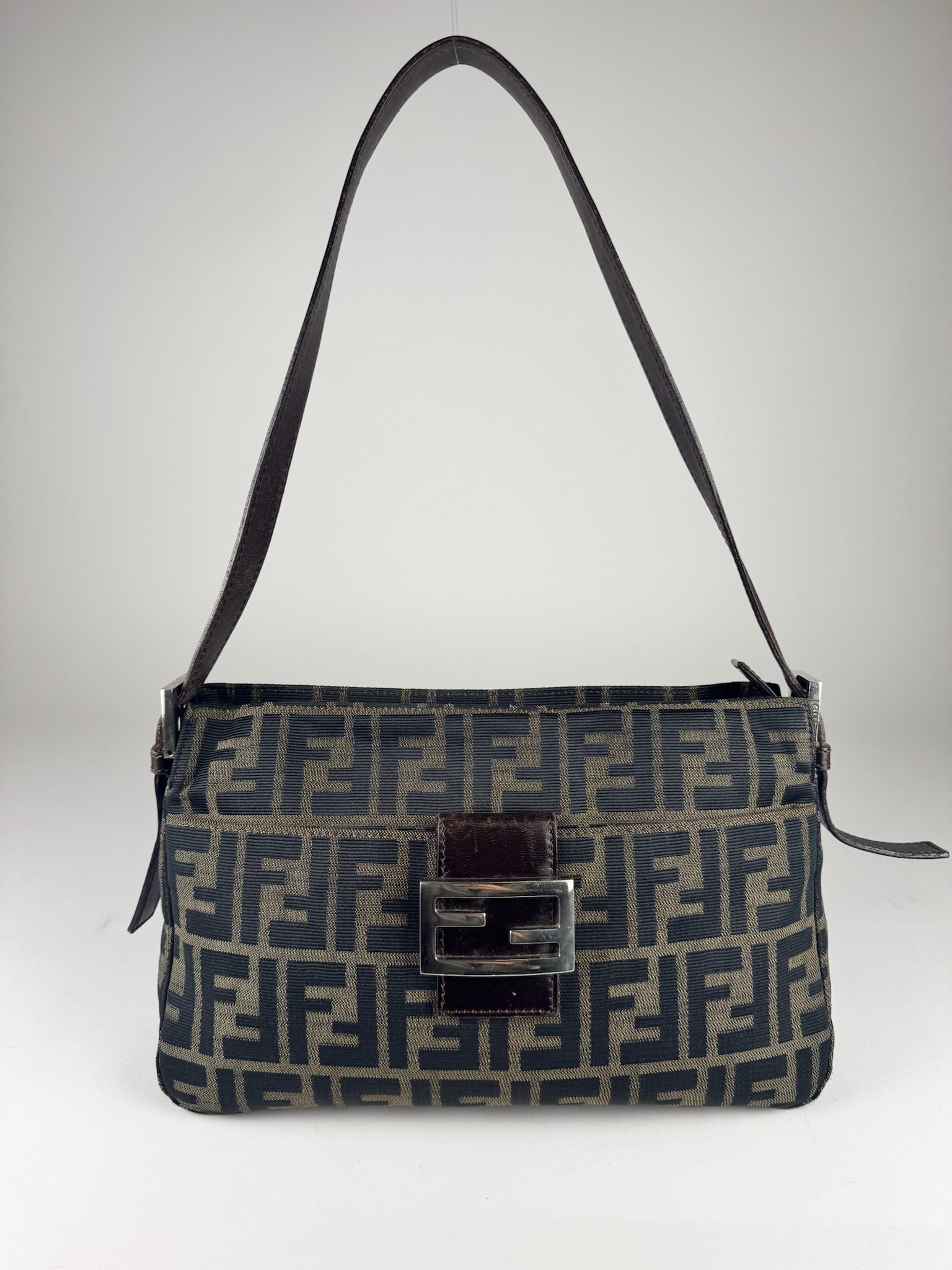 Fendi Baguette Zucca - respace.studio
