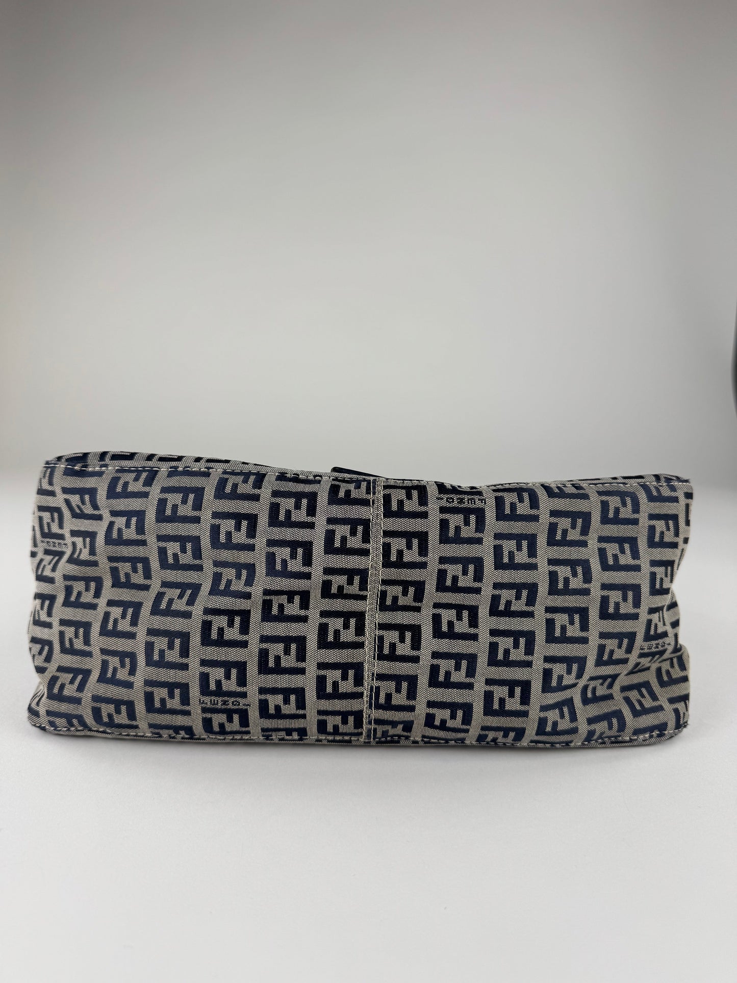Fendi Mamma Baguette - respace.studio