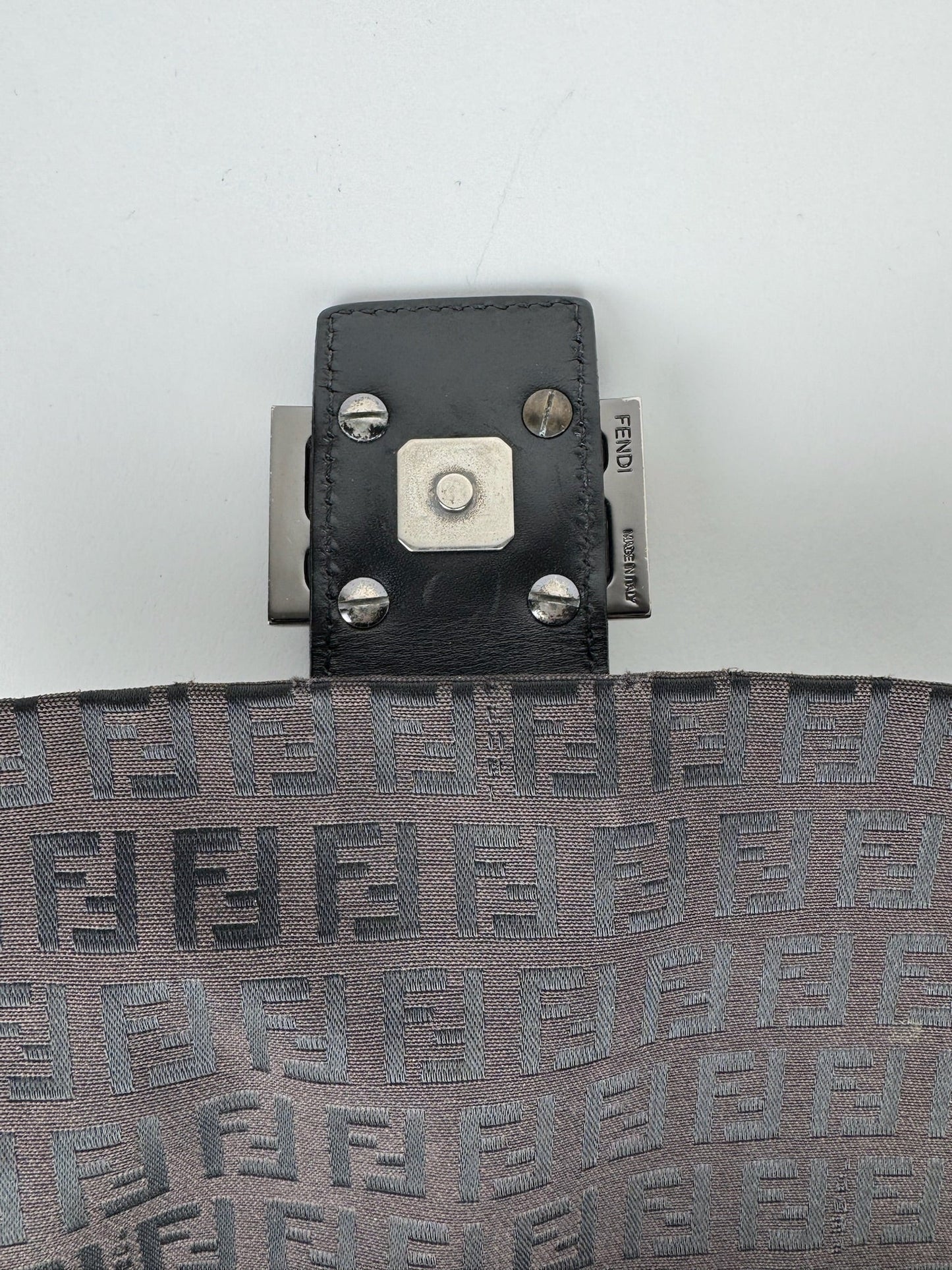 Fendi Mamma Baguette - respace.studio
