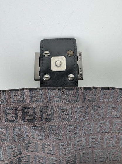 Fendi Mamma Baguette - respace.studio
