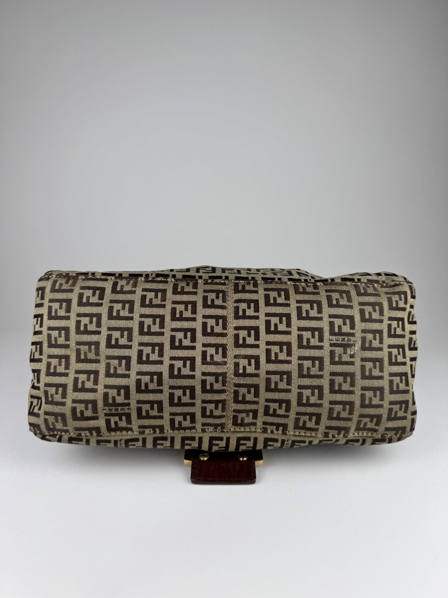 Fendi Mamma Baguette - respace.studio