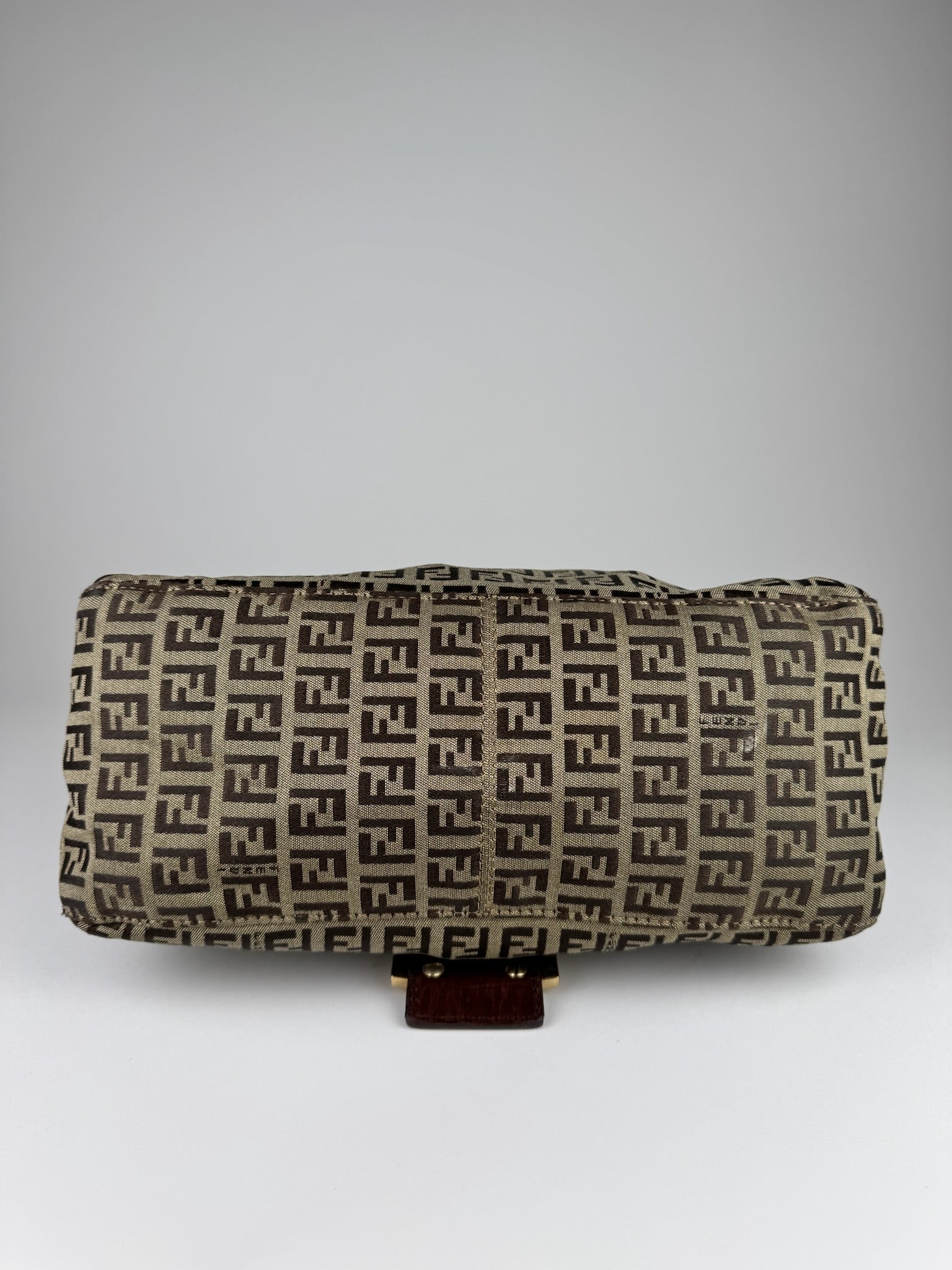 Fendi Mamma Baguette - respace.studio