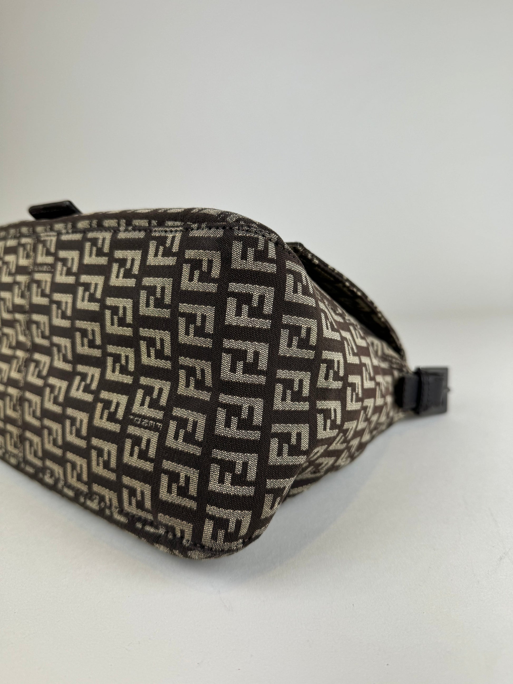 Fendi Mamma Baguette - respace.studio