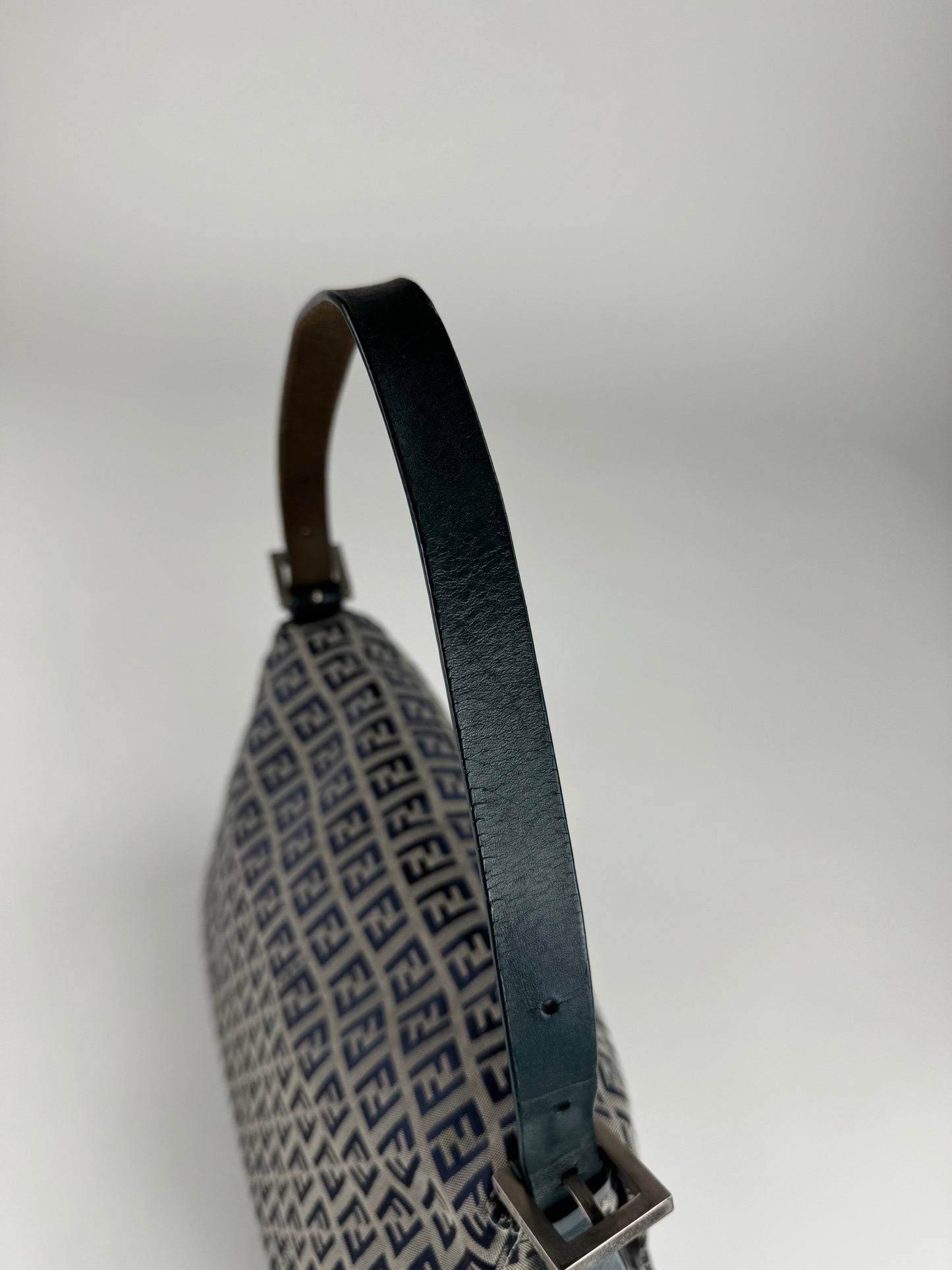 Fendi Mamma Baguette - respace.studio