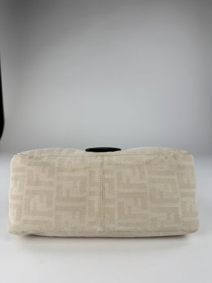 Fendi Mamma Baguette - respace.studio
