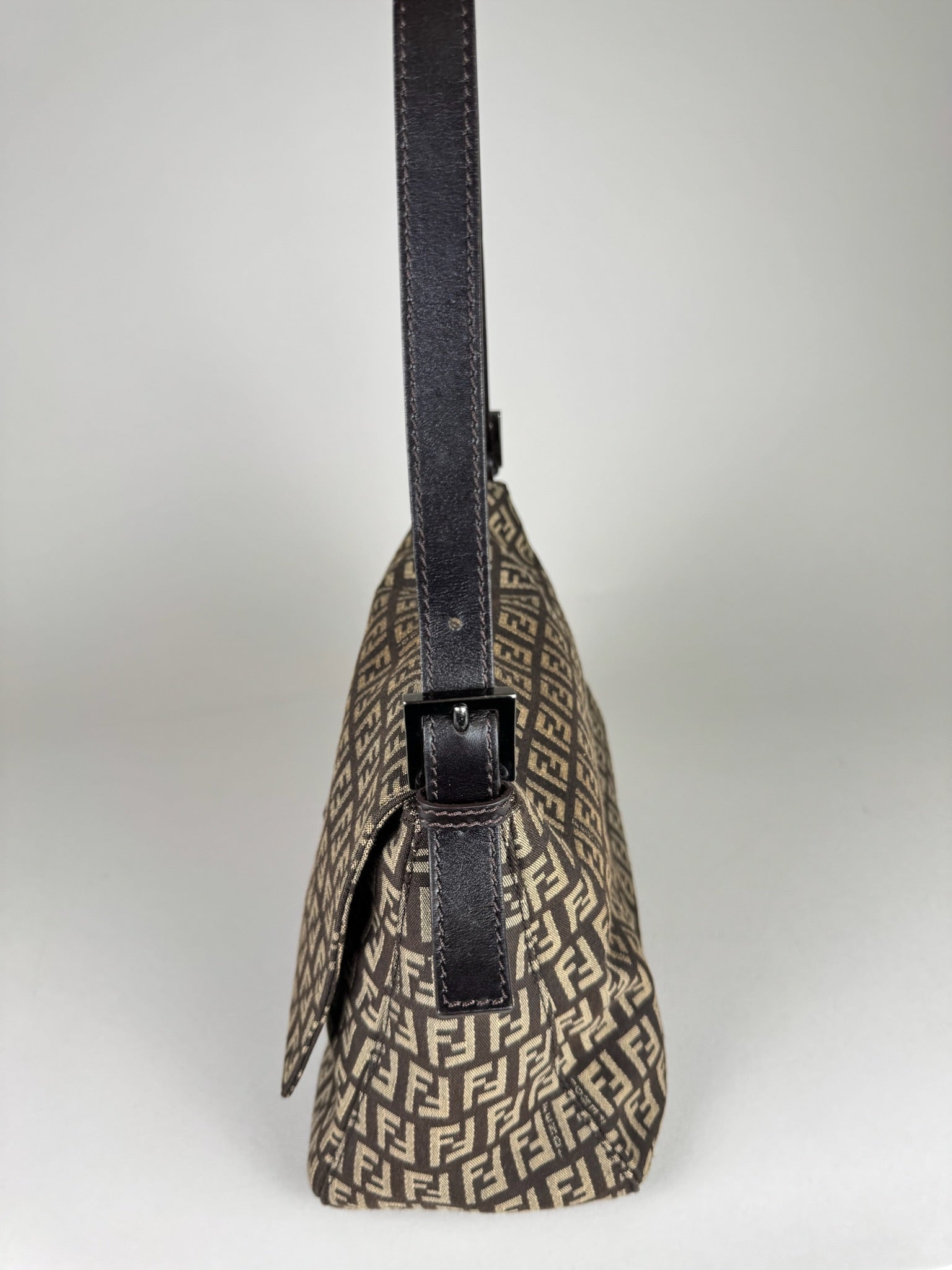 Fendi Mamma Baguette - respace.studio