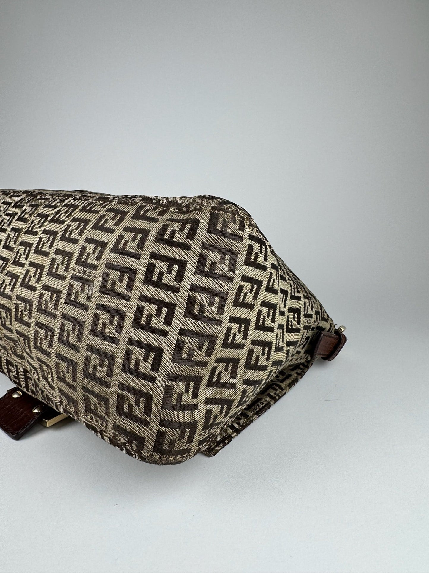 Fendi Mamma Baguette - respace.studio