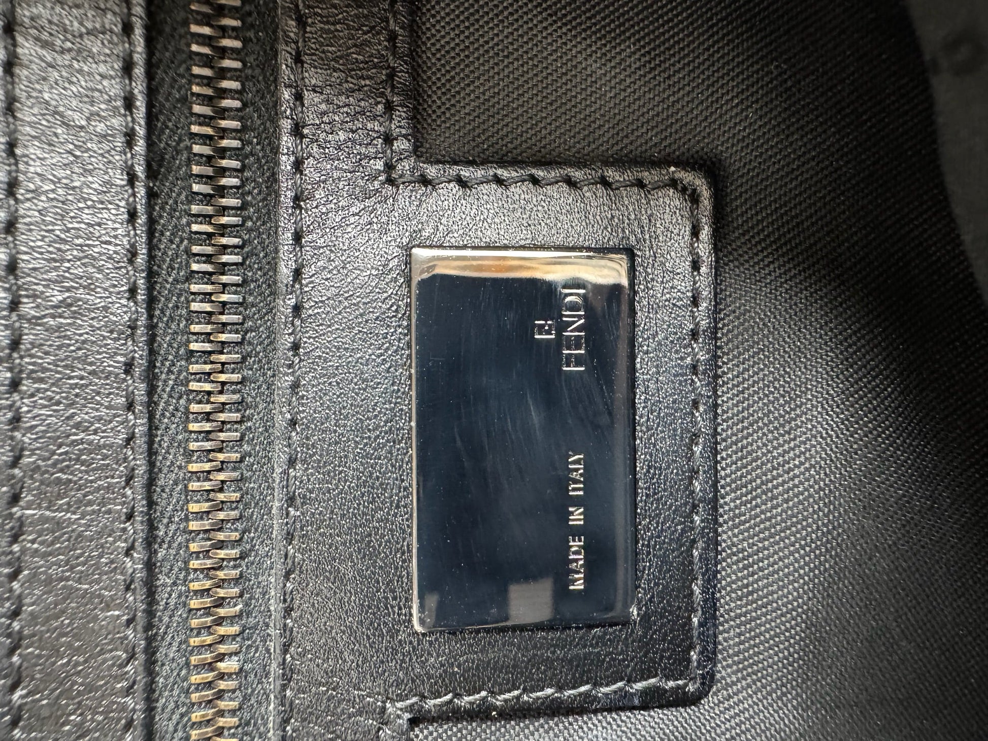 Fendi Mamma Baguette - respace.studio