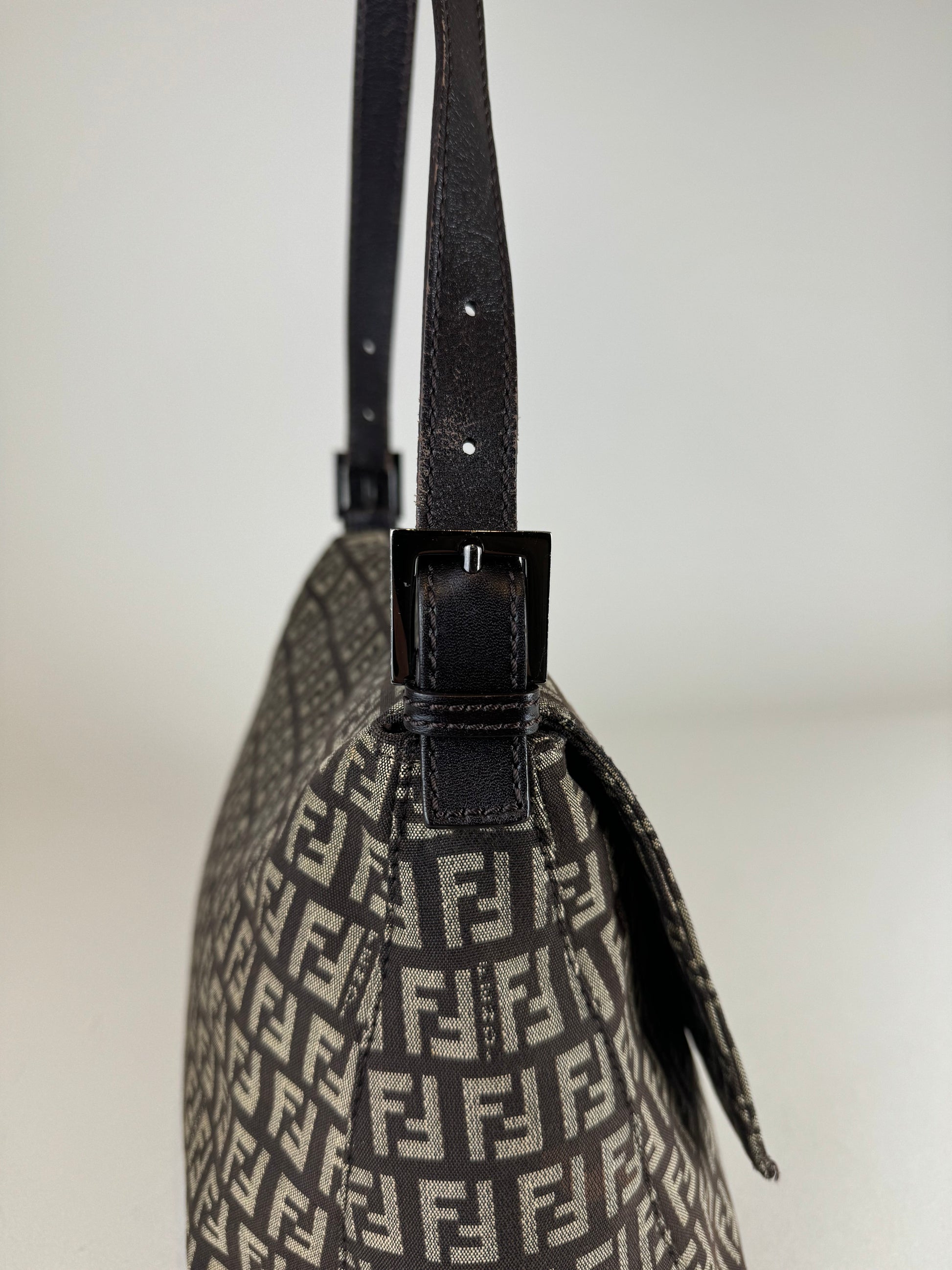 Fendi Mamma Baguette - respace.studio