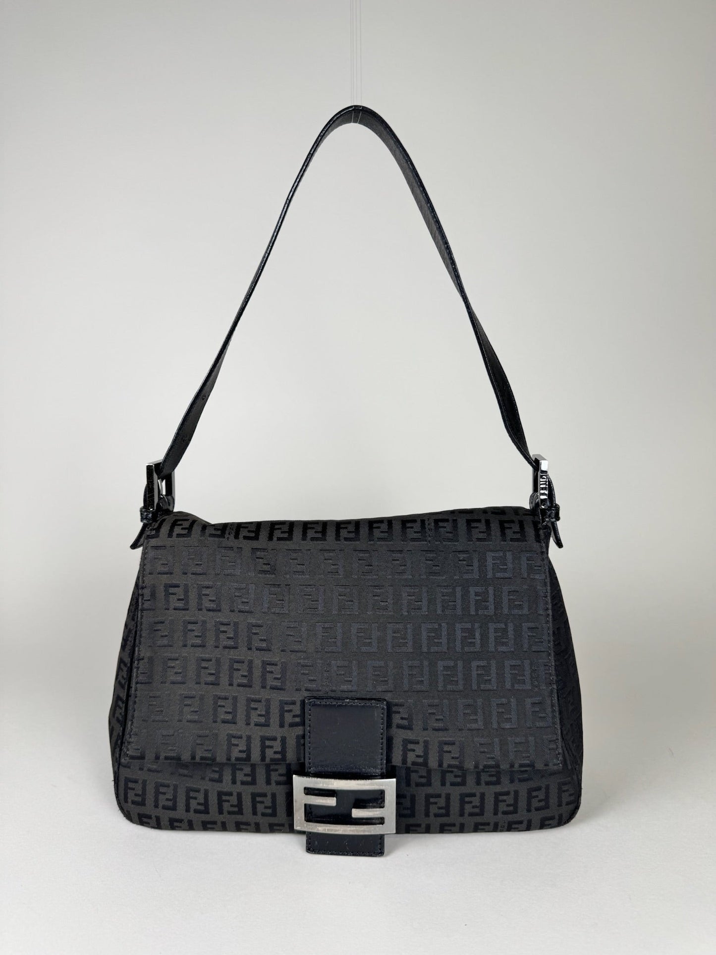 Fendi Mamma Baguette - respace.studio