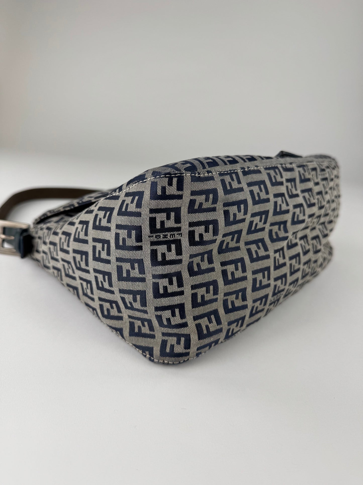 Fendi Mamma Baguette - respace.studio