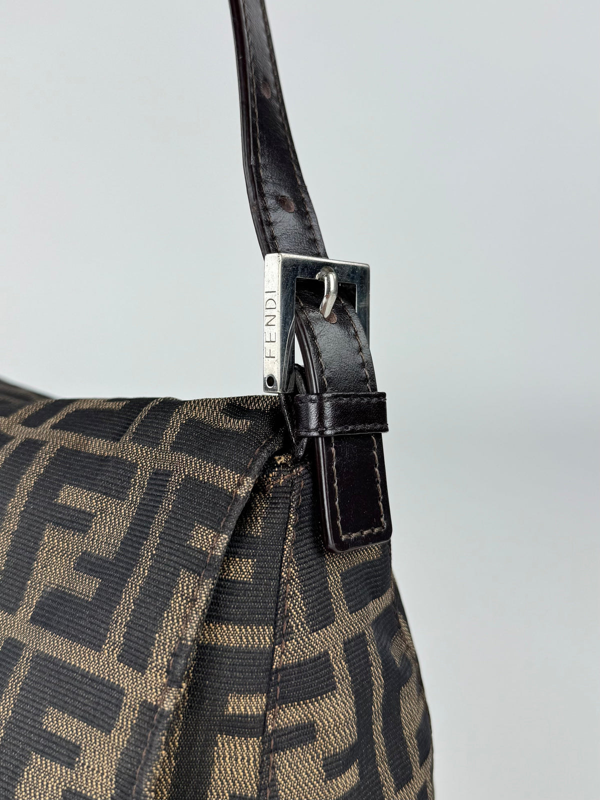 Fendi Mamma Baguette - respace.studio
