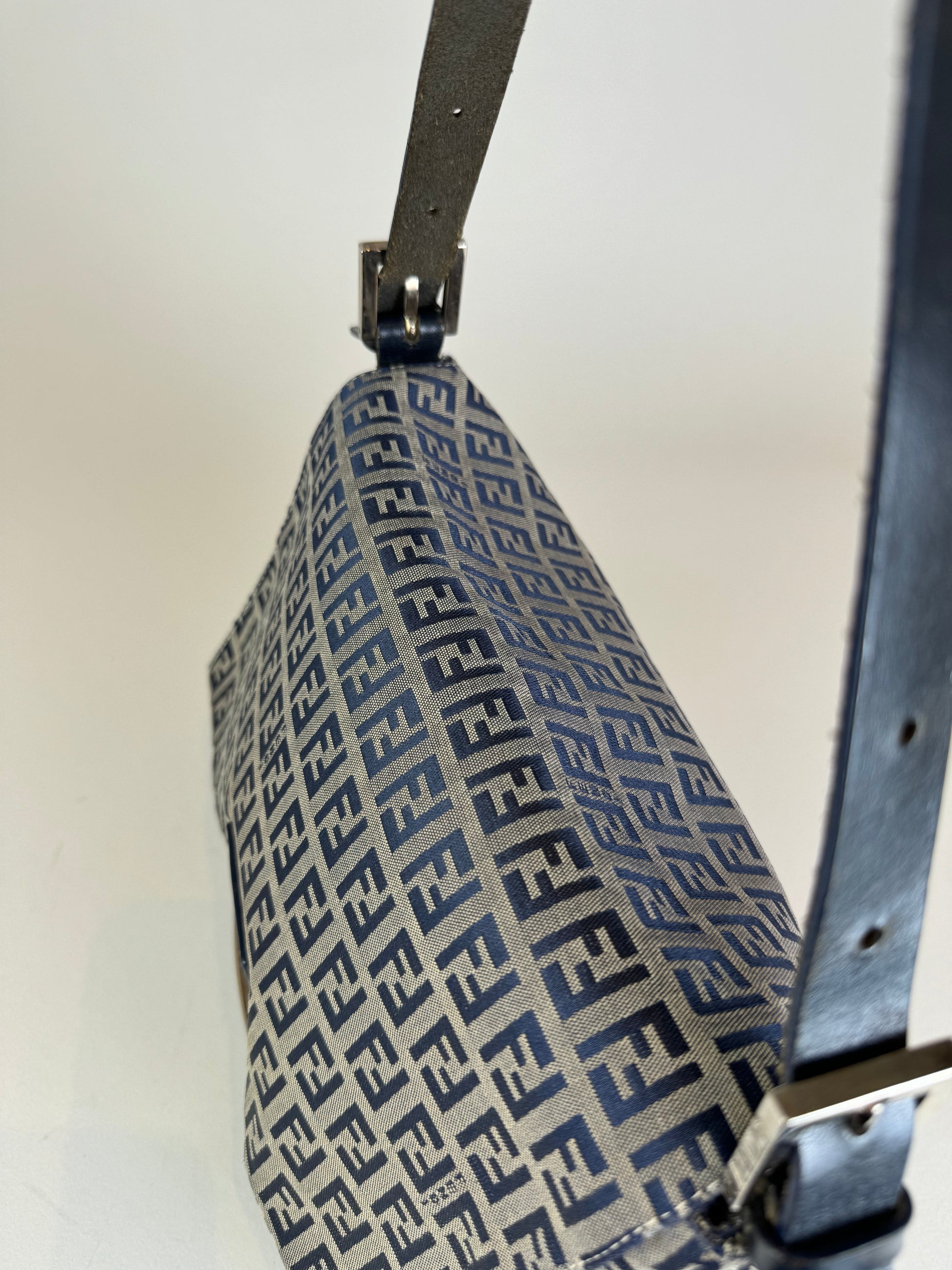 Fendi Mamma Baguette - respace.studio