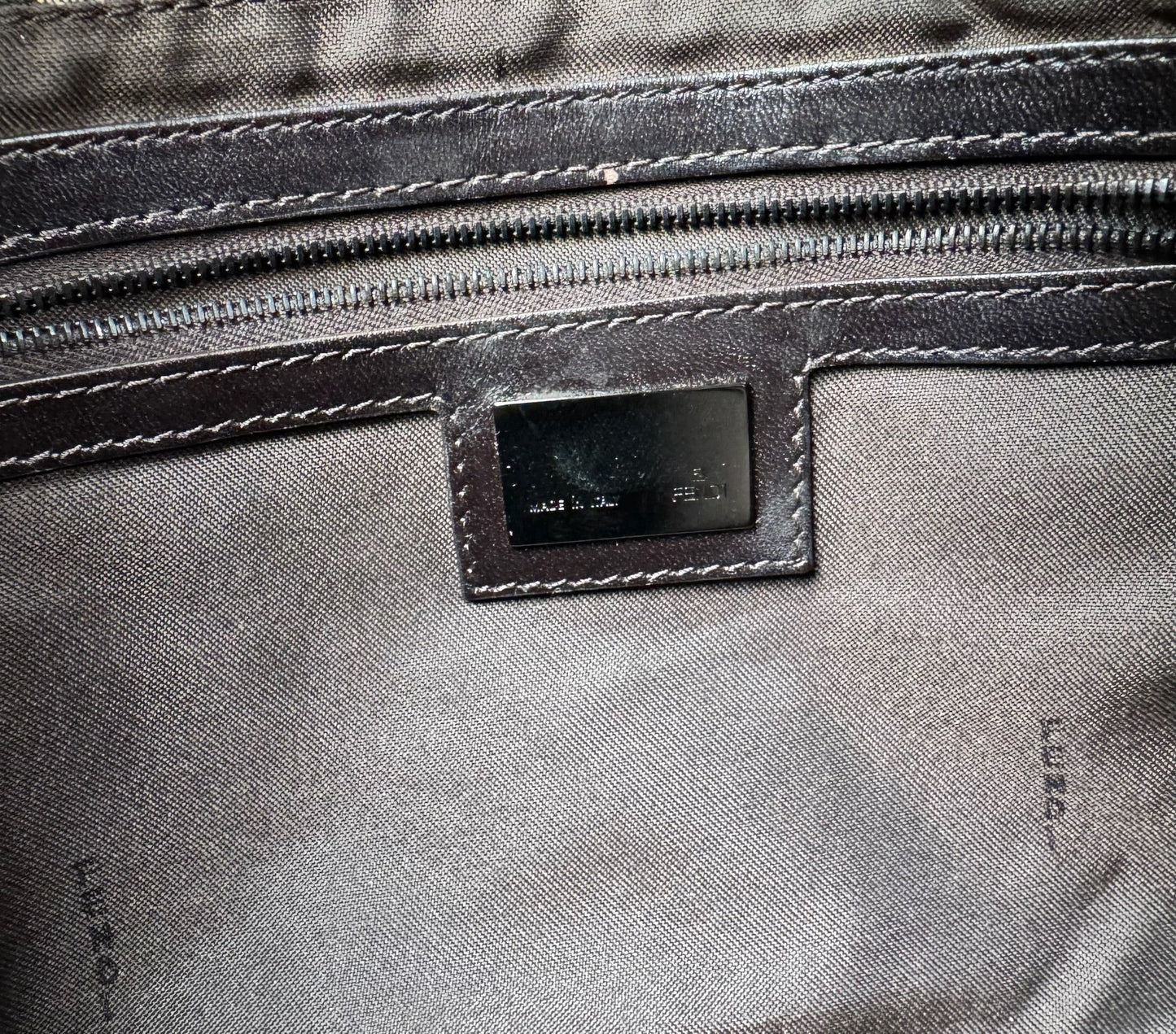 Fendi Mamma Baguette - respace.studio