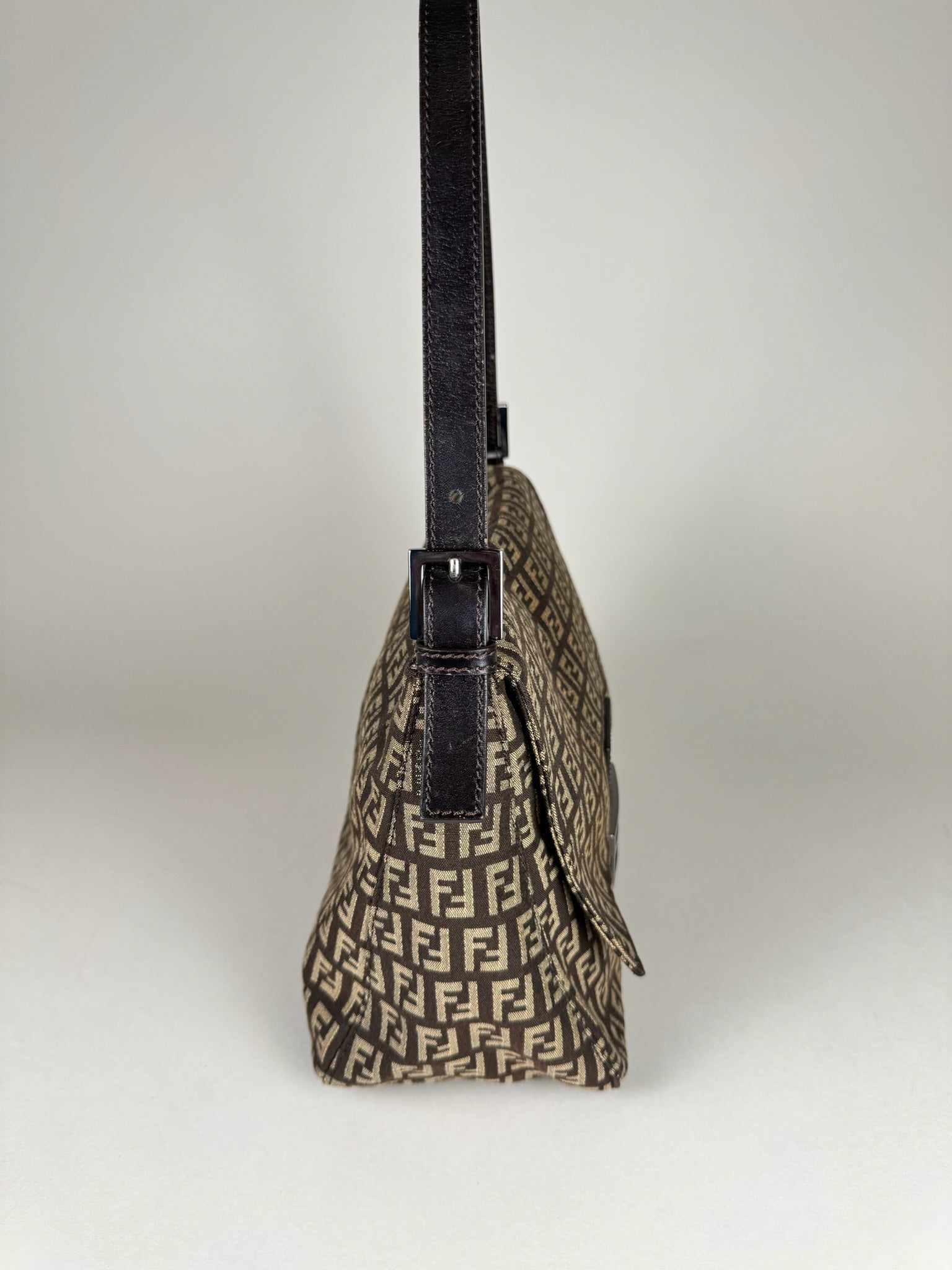 Fendi Mamma Baguette - respace.studio
