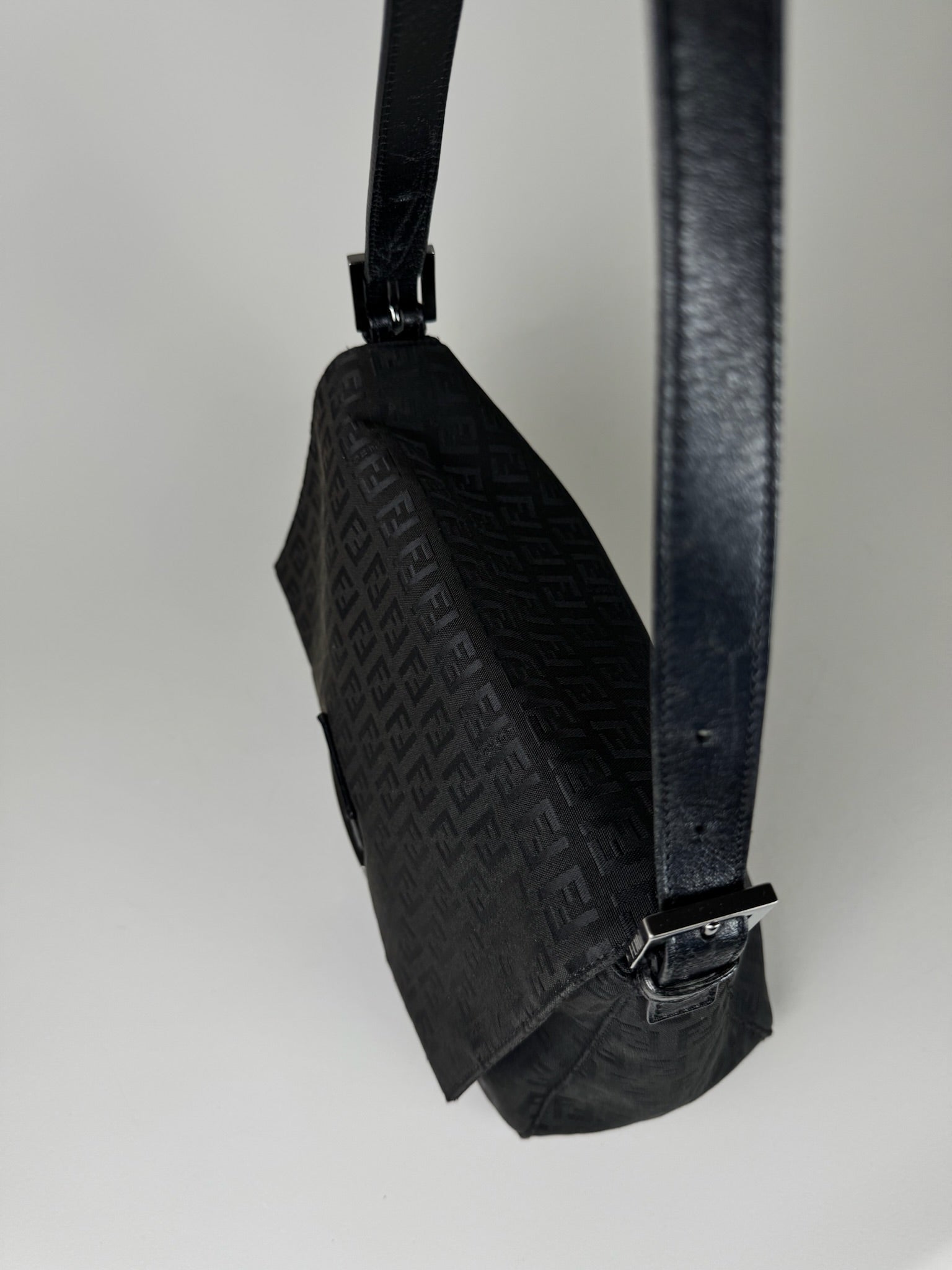 Fendi Mamma Baguette - respace.studio
