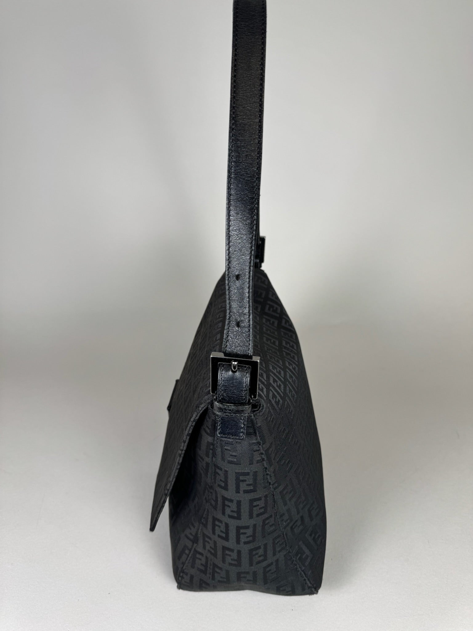 Fendi Mamma Baguette - respace.studio