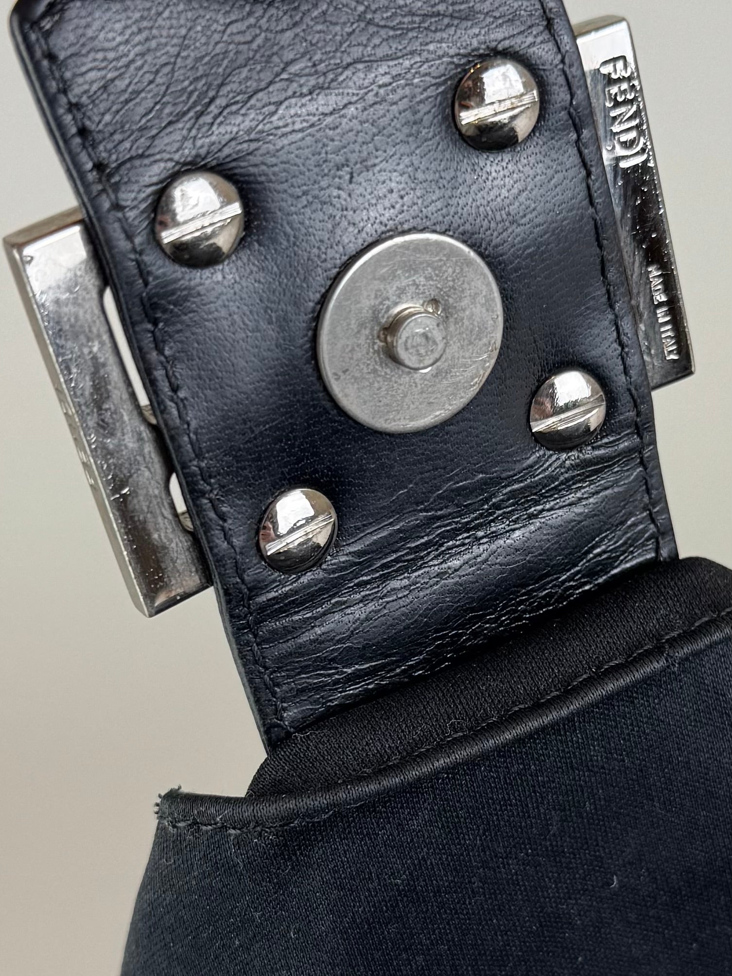 Fendi Mamma Baguette - respace.studio