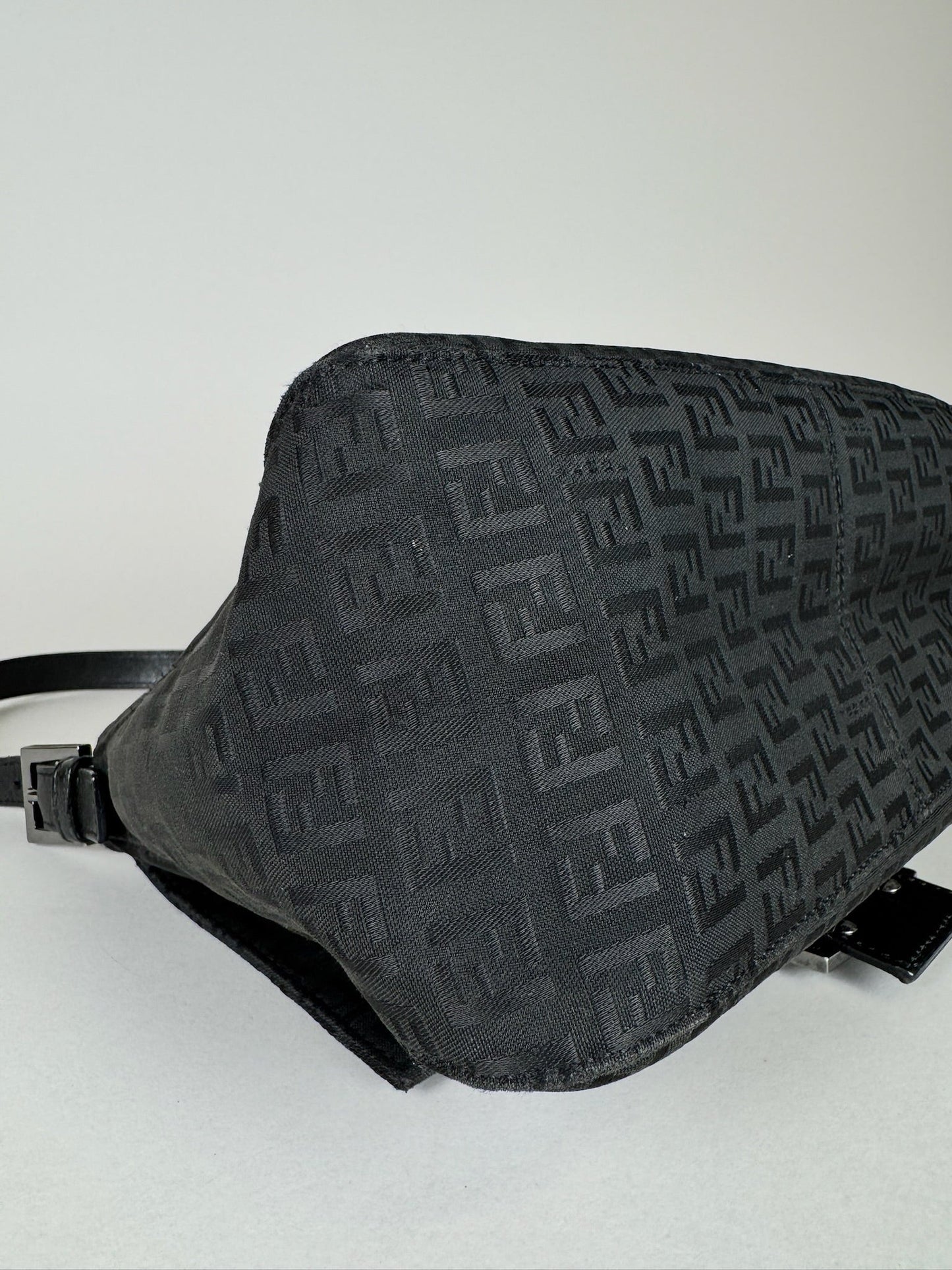 Fendi Mamma Baguette - respace.studio