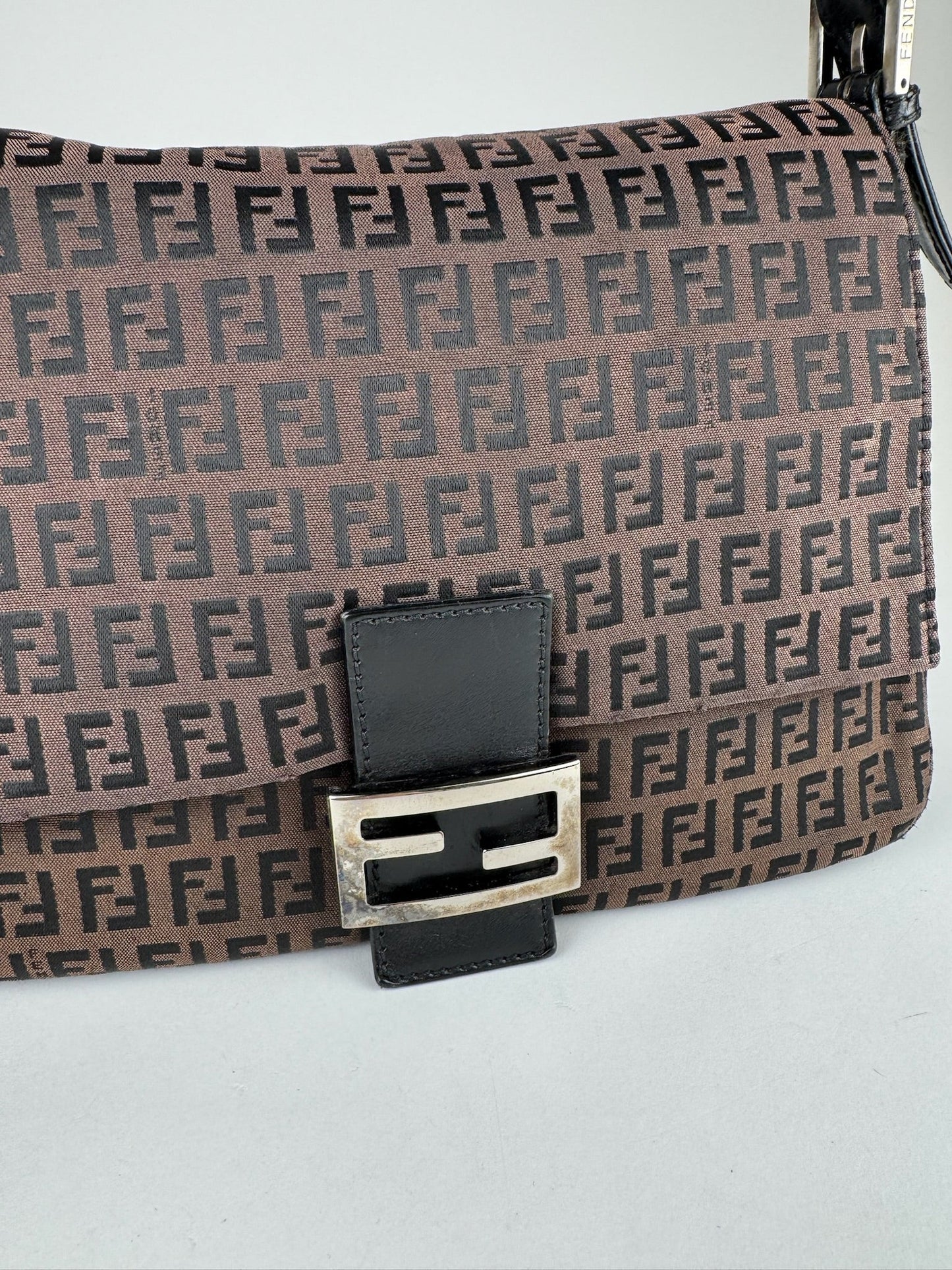Fendi Mamma Baguette - respace.studio